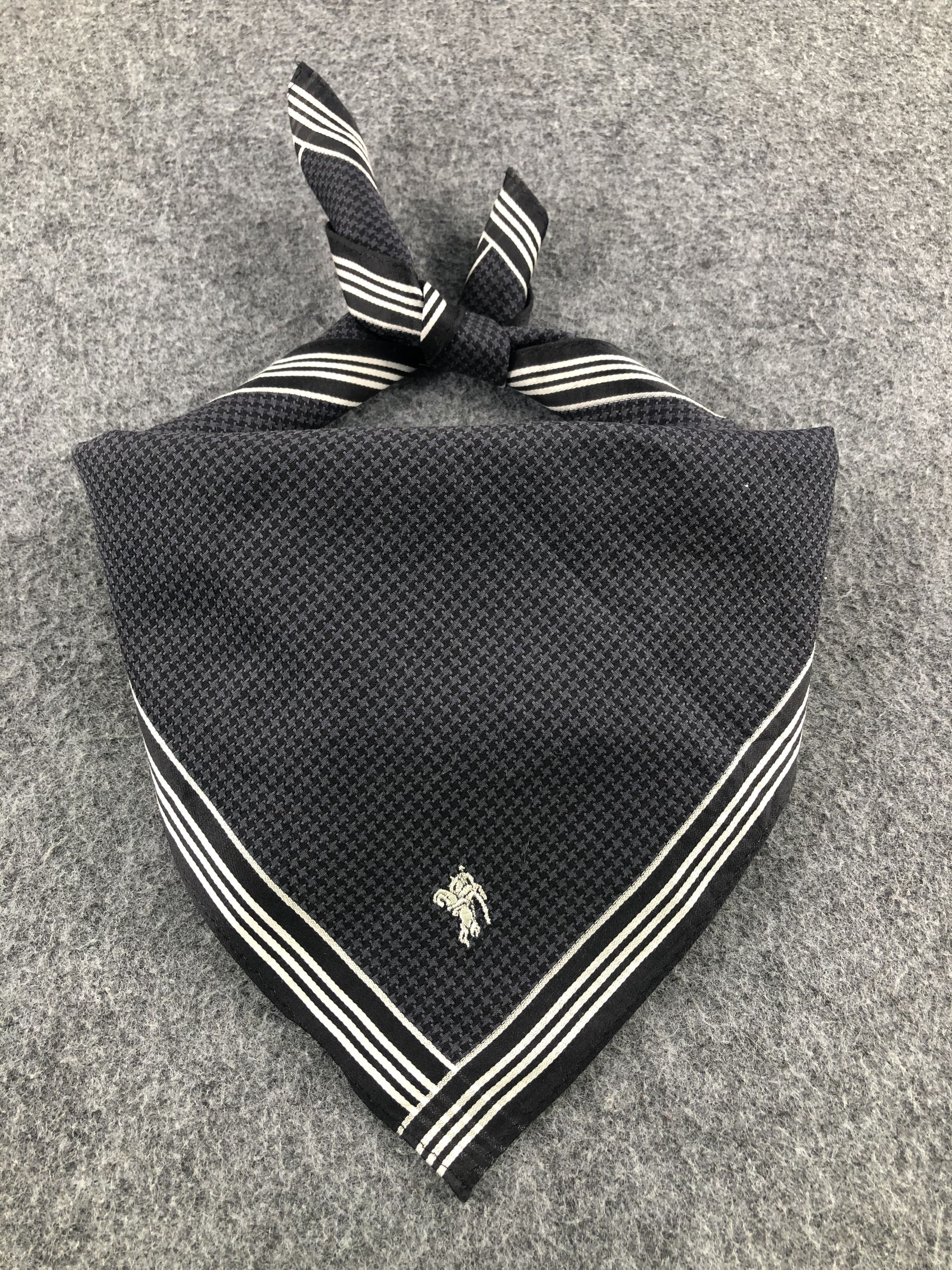 Burberry Burberry Handkerchief / Bandana / Neckerchief Size ONE SIZE - 2 Thumbnail