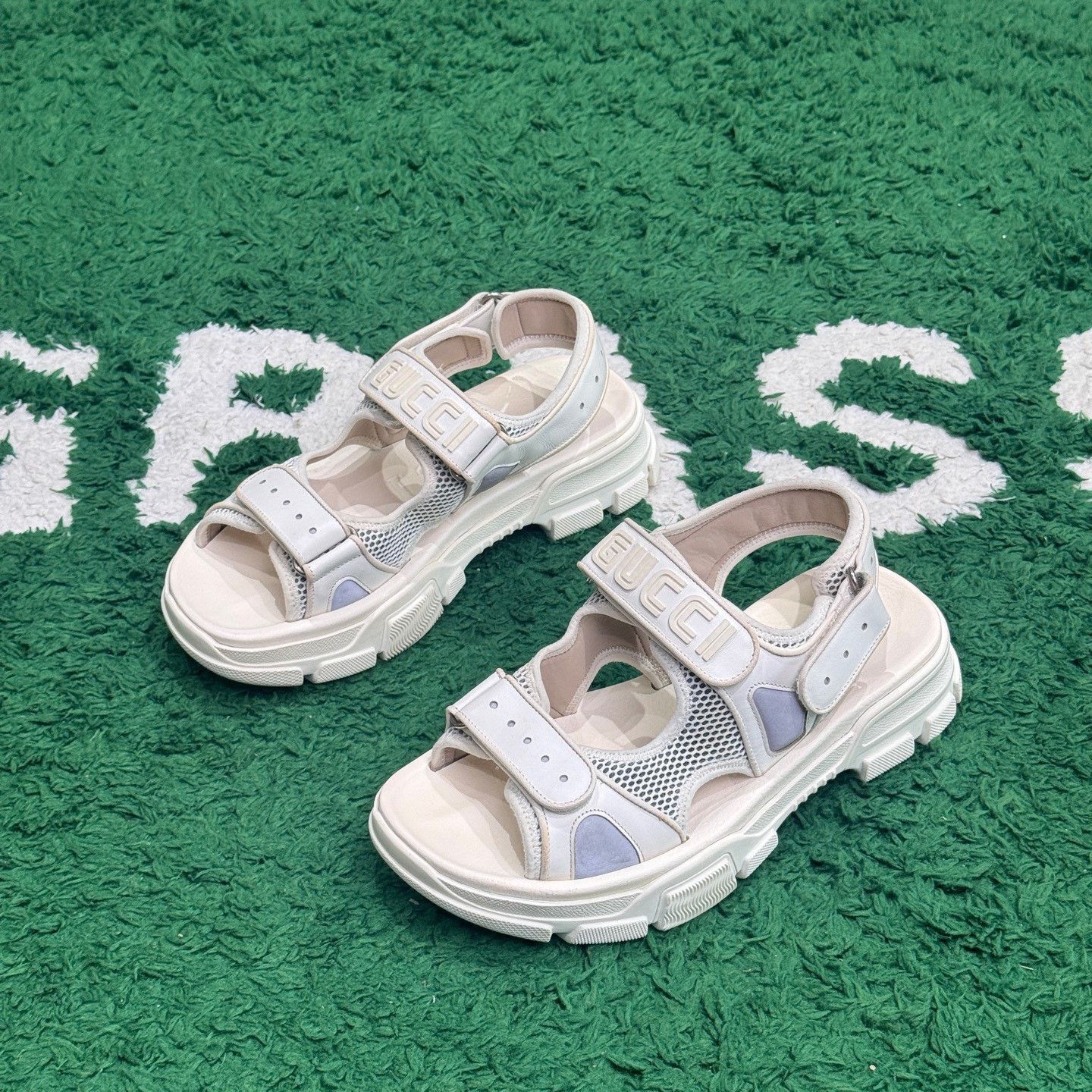 Gucci Gucci White Sandals 10 Men Size US 10 / EU 43 - 1 Thumbnail