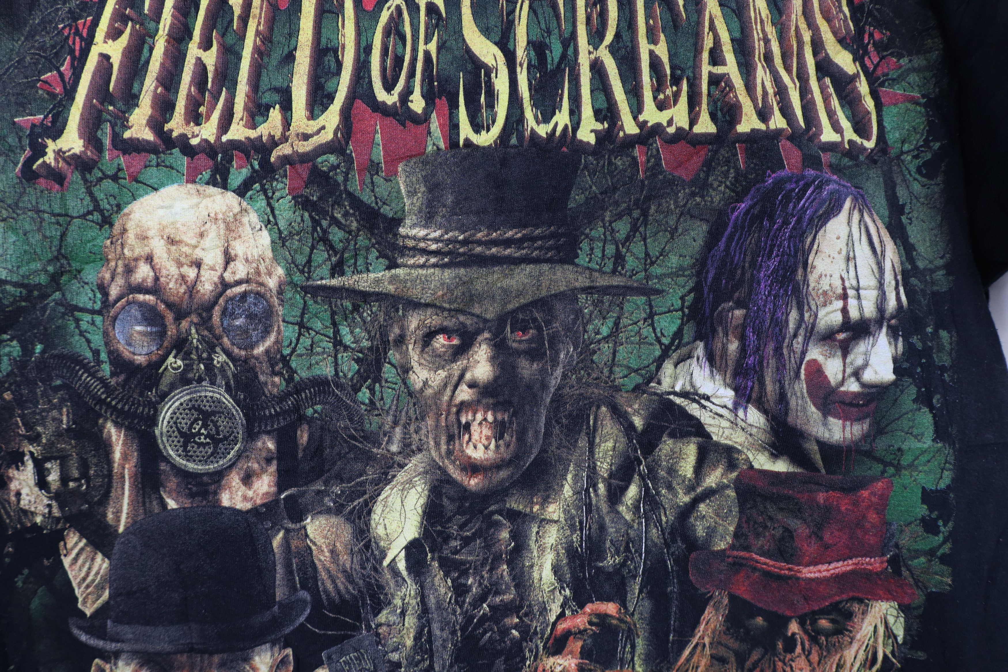 Vintage Vintage Streetwear Halloween Zombie Field of Screams T-Shirt Size US L / EU 52-54 / 3 - 5 Thumbnail