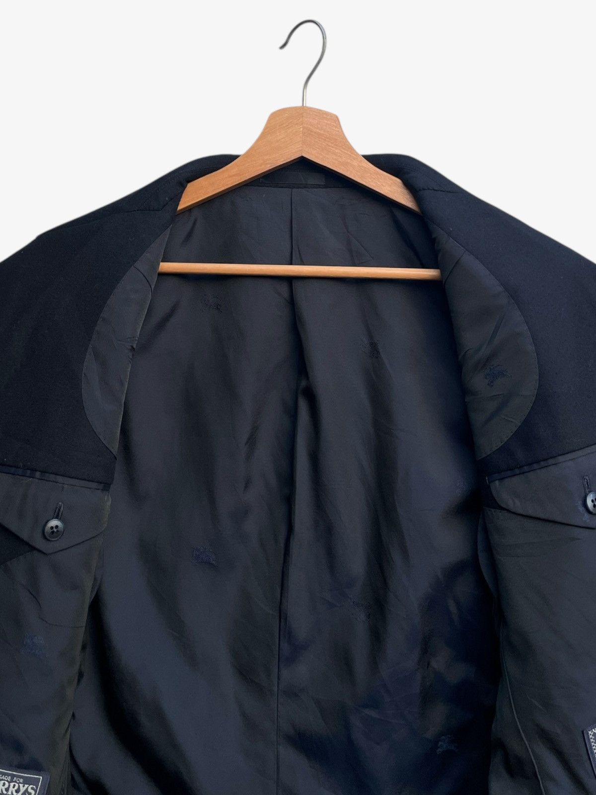 Burberry Burberrys Navy Double Breasted Tasmania Wool Golden Buttons Size US S / EU 44-46 / 1 - 9 Thumbnail