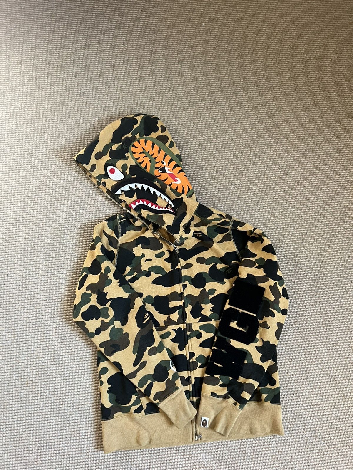 Bape Bape Shark hoodie with removable patches Size US M / EU 48-50 / 2 - 1 Thumbnail