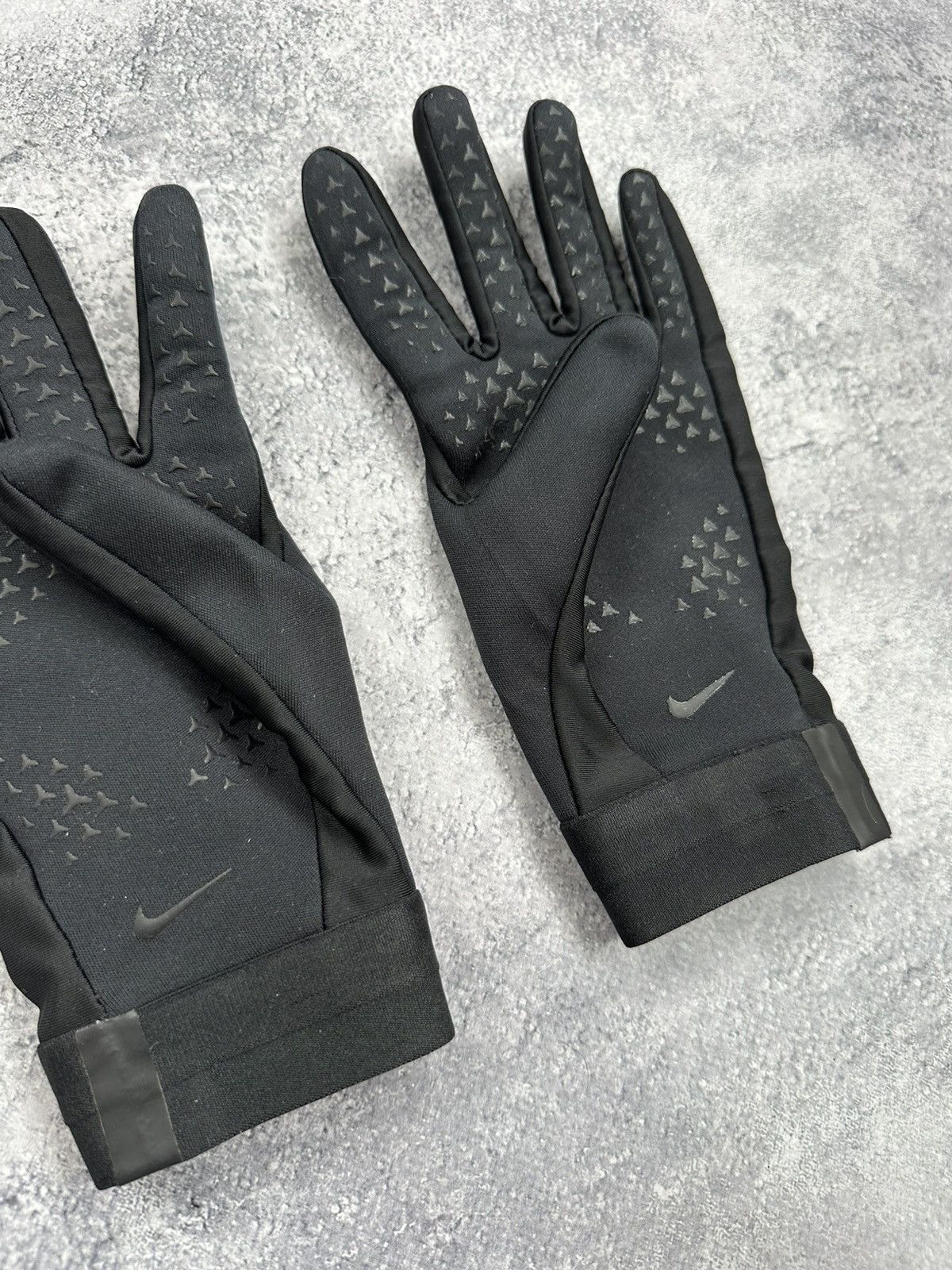Nike Nike Jordan PSG Paris Saint-Germain HyperWarm Black Gloves Size ONE SIZE - 7 Thumbnail