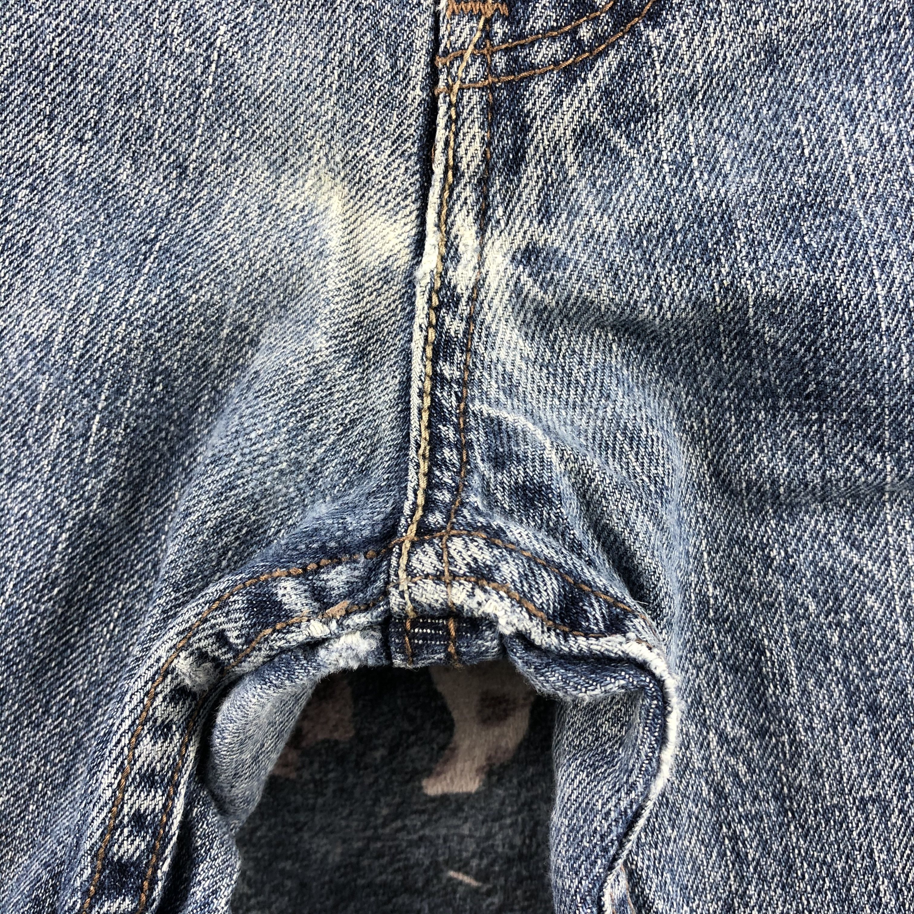 Levi's × Vintage Vintage 90s Blue Wash Levis 559 Jeans-JM2886 Size US 39 - 9 Thumbnail