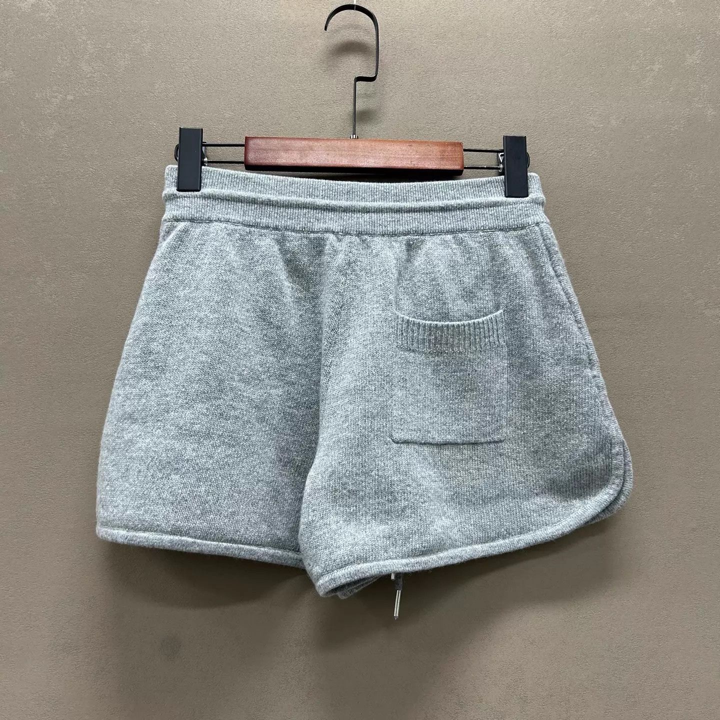 Celine Celine 99 New Gray Drawstring Wool Short S ys001357 Size 26" / US 2 / IT 38 - 2 Thumbnail