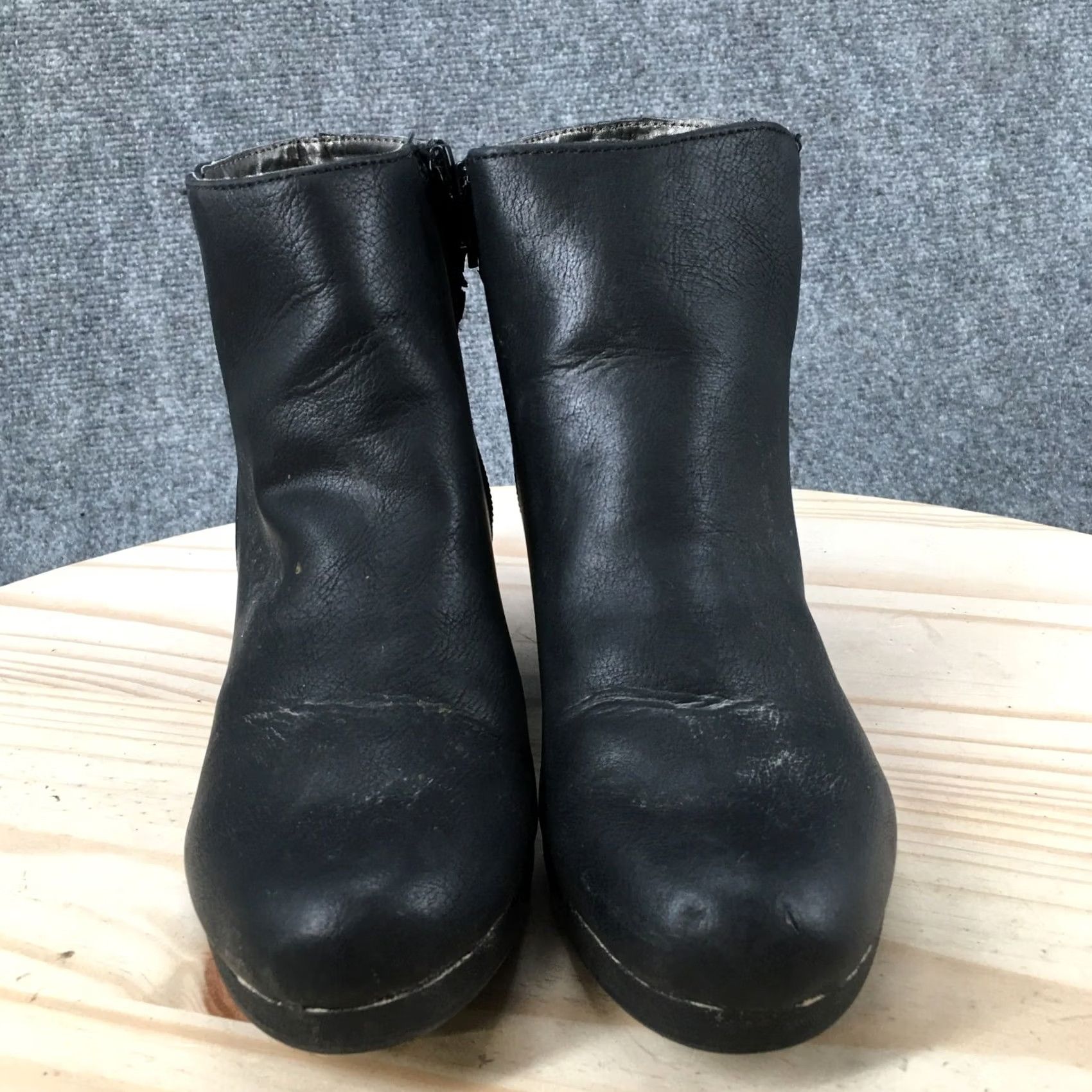 Vintage LifeStride Boots Womens 7 Wide Natalia Ankle Booties Wedge Black Faux Leather Boots Size US 7 / IT 37 - 7 Thumbnail