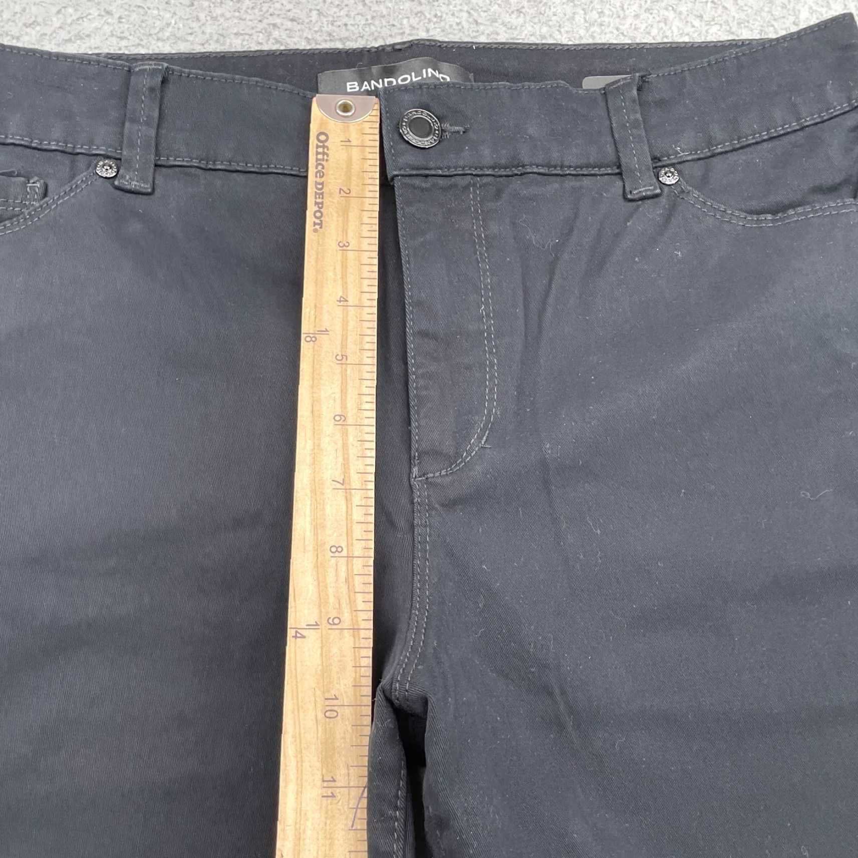 Vintage Bandolino Jeans 12 Black Straight Women 34x29 Denim 5-Pocket Classic Academia Preppy 90s Travel Comfort Size 34" / US 12 / IT 48 - 6 Thumbnail