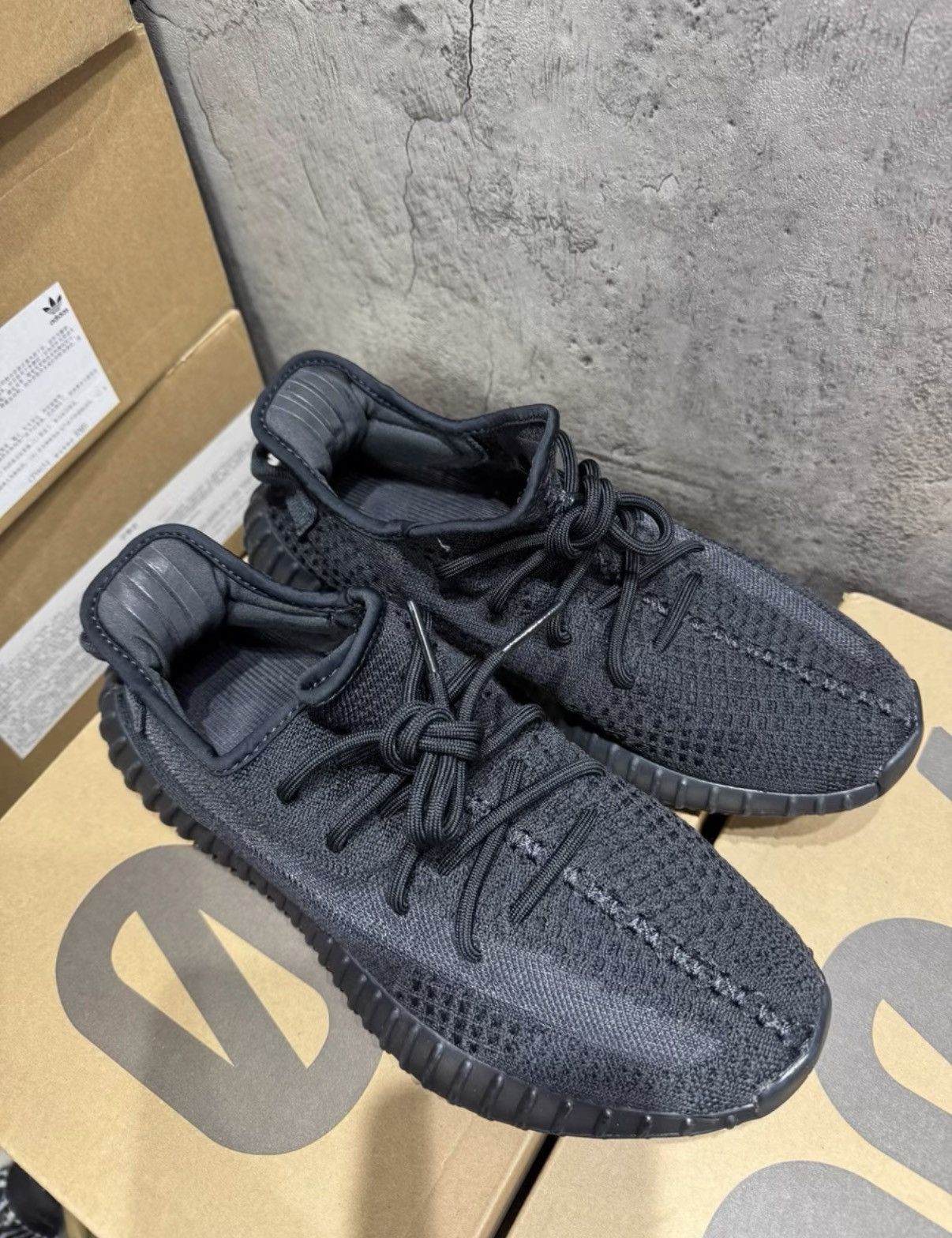Adidas Adidas Yeezy 350 V2 Onyx HQ4540 K37 Size US 9 / EU 42 - 1 Thumbnail