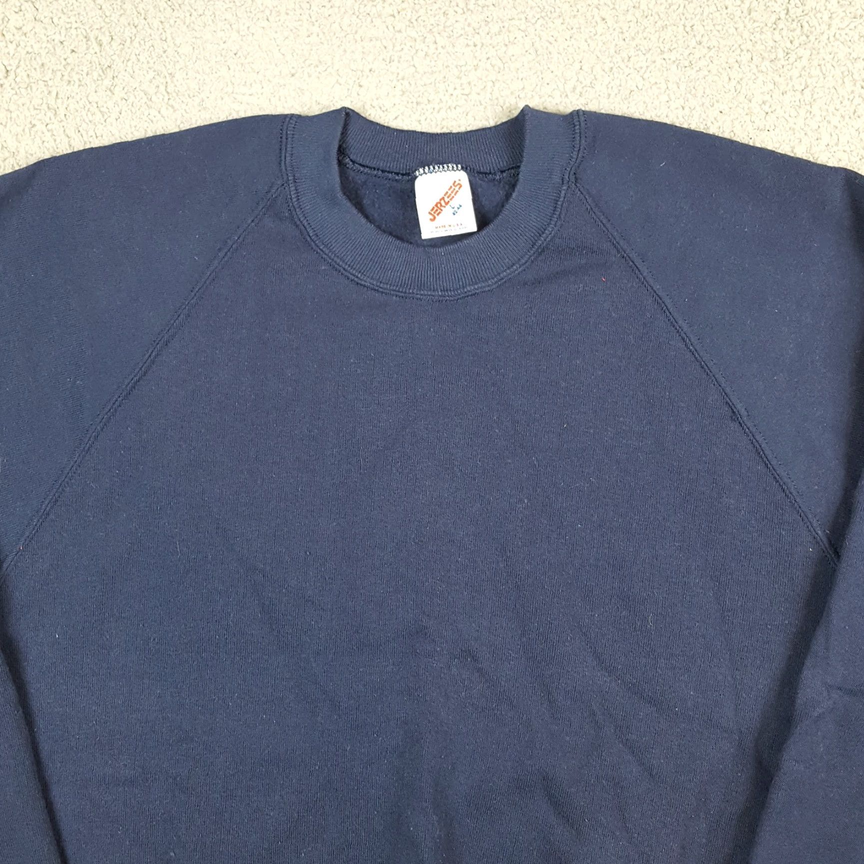 Jerzees VINTAGE Jerzees Sweatshirt Raglan Sleeve Crewneck Blue 80s Grunge Size L Women Pullover Size L / US 10 / IT 46 - 2 Thumbnail