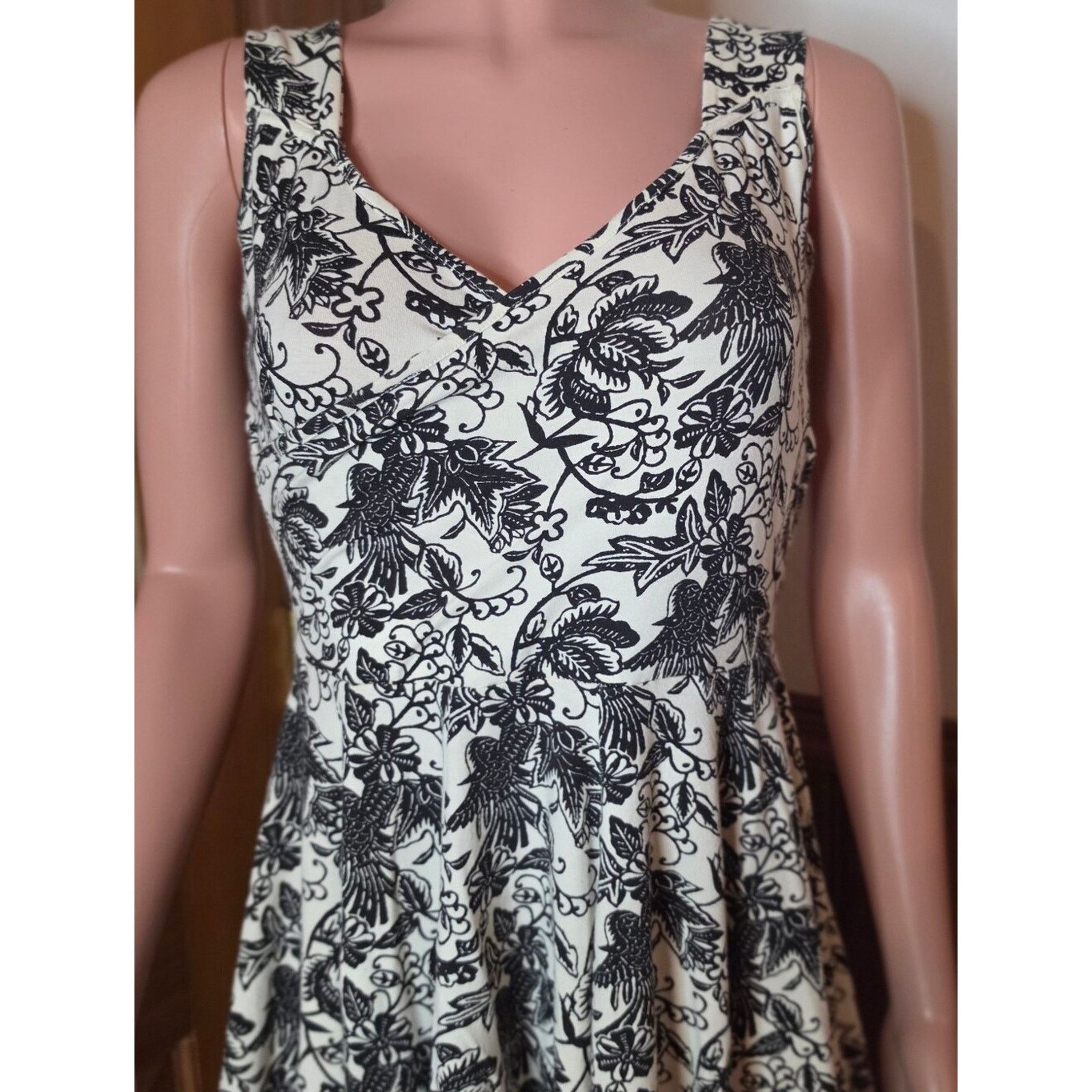 American Retro NWOT Effie's Heart Black & White Floral Bird Midi Dress M Size M / US 6-8 / IT 42-44 - 5 Thumbnail