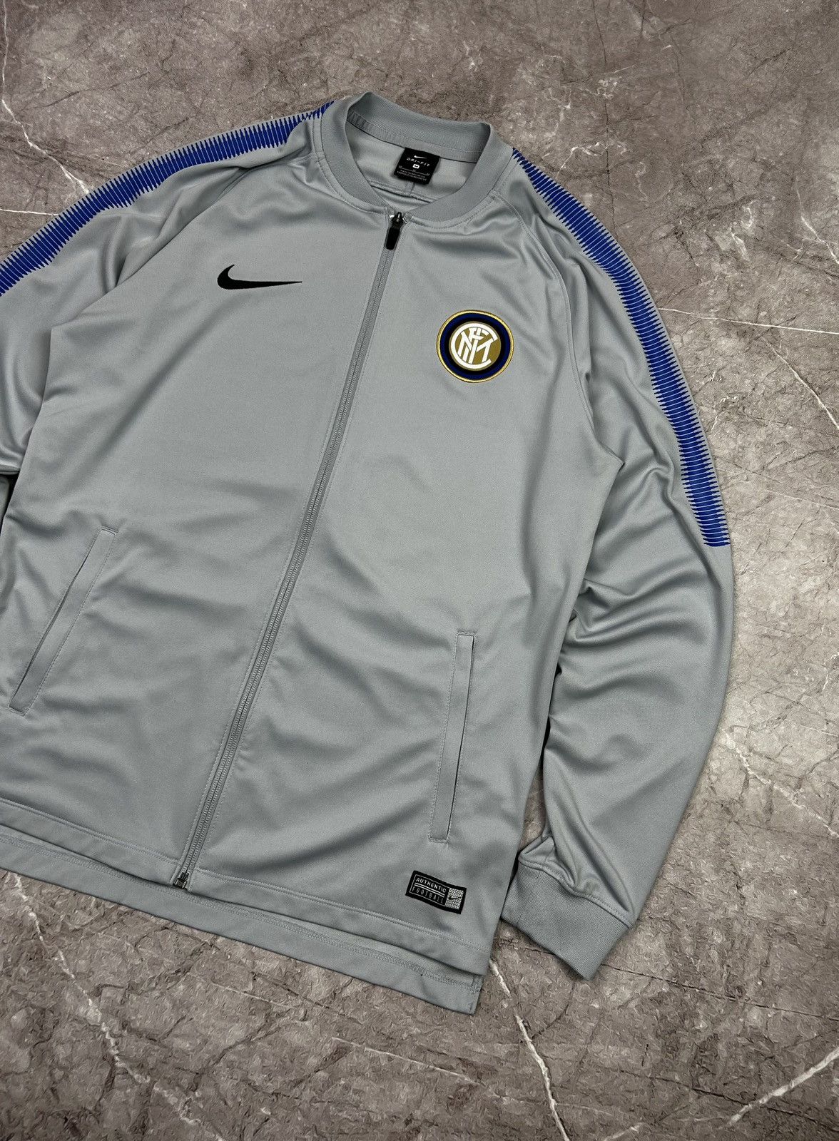 Nike × Vintage Vintage Nike Inter Milan track jacket Size M logo Size US M / EU 48-50 / 2 - 3 Thumbnail