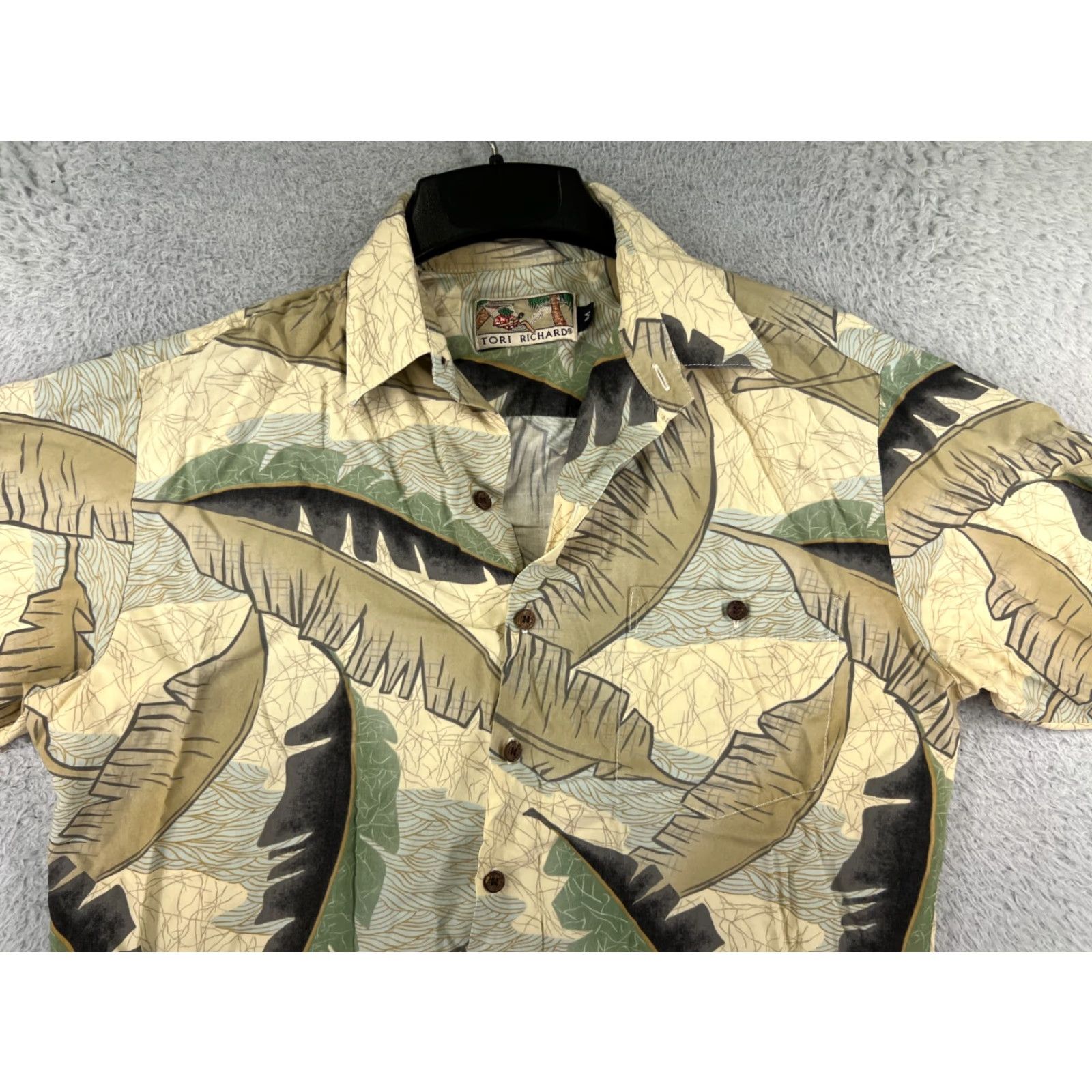 Tori Richard VINTAGE Tori Richard Shirt Mens Medium Beige Palm Leaf Pattern US Made Viscose Size US L / EU 52-54 / 3 - 7 Thumbnail