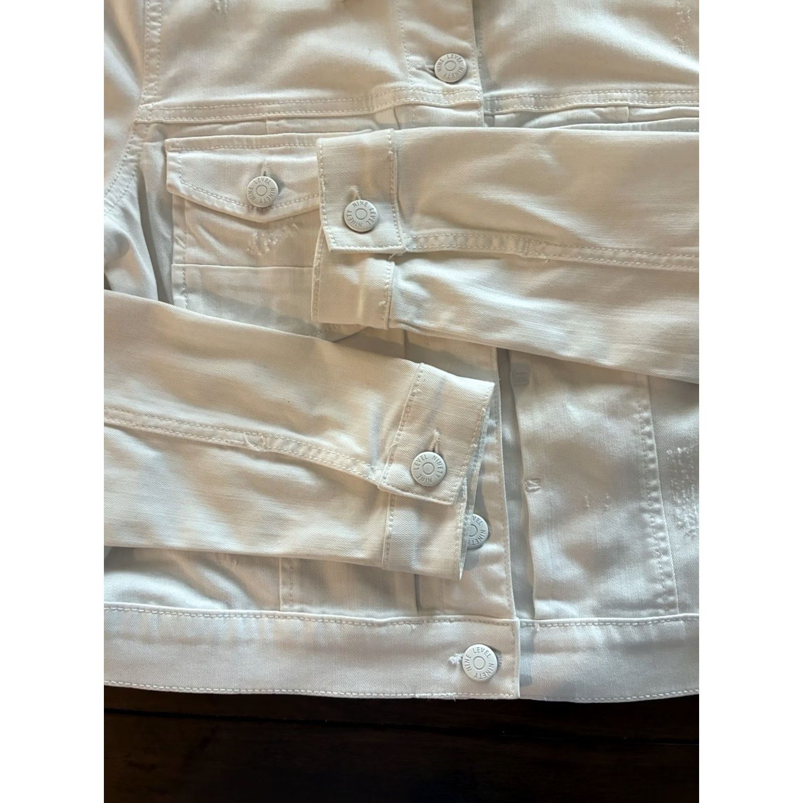 Denime VINTAGE Level 99 Denim Jacket Snap Front White Long Sleeve Womens Medium Size M / US 6-8 / IT 42-44 - 4 Thumbnail