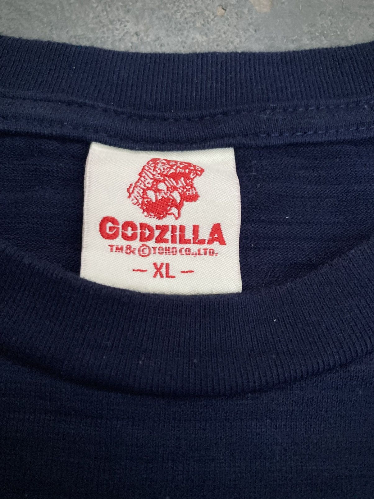 Japanese Brand × Vintage Vintage 2000s Godzilla Tee Size US M / EU 48-50 / 2 - 7 Thumbnail