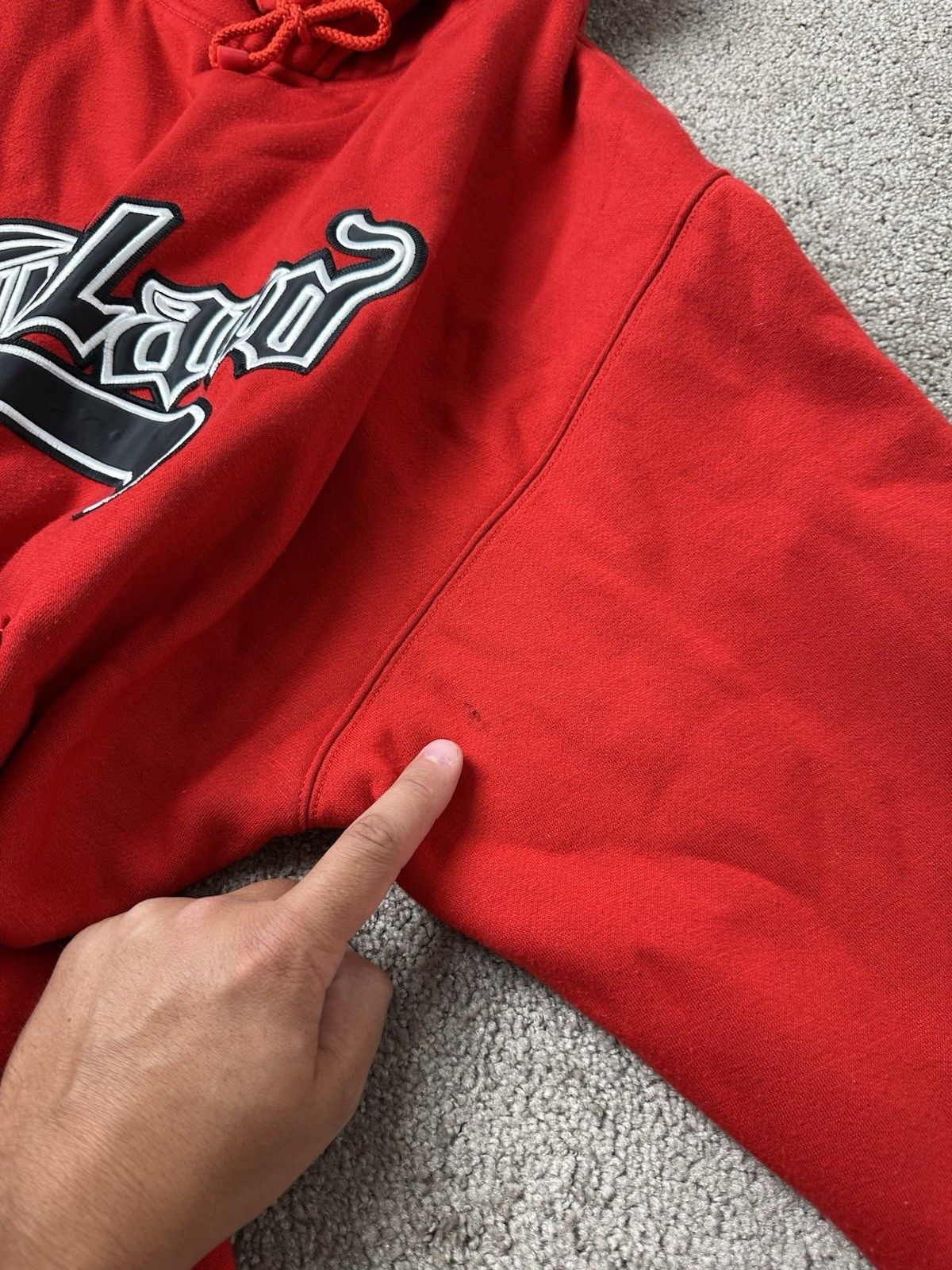 Other Vintage Mens Red Hoodie 90s DARLAND Skateboard Y2K, Size XL Size US XL / EU 56 / 4 - 10 Thumbnail