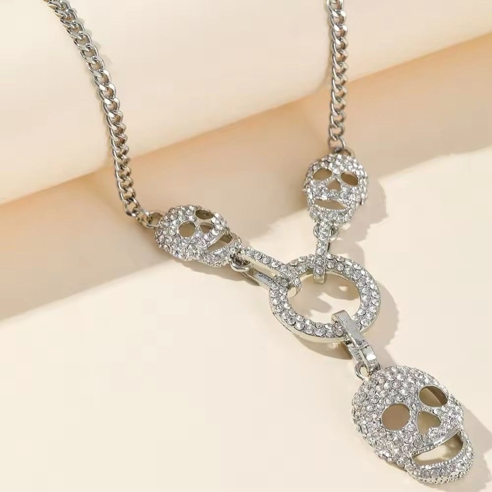 Jewelry Trendy Shiny Rhinestone Skull Pendant Necklace Size ONE SIZE - 2 Thumbnail