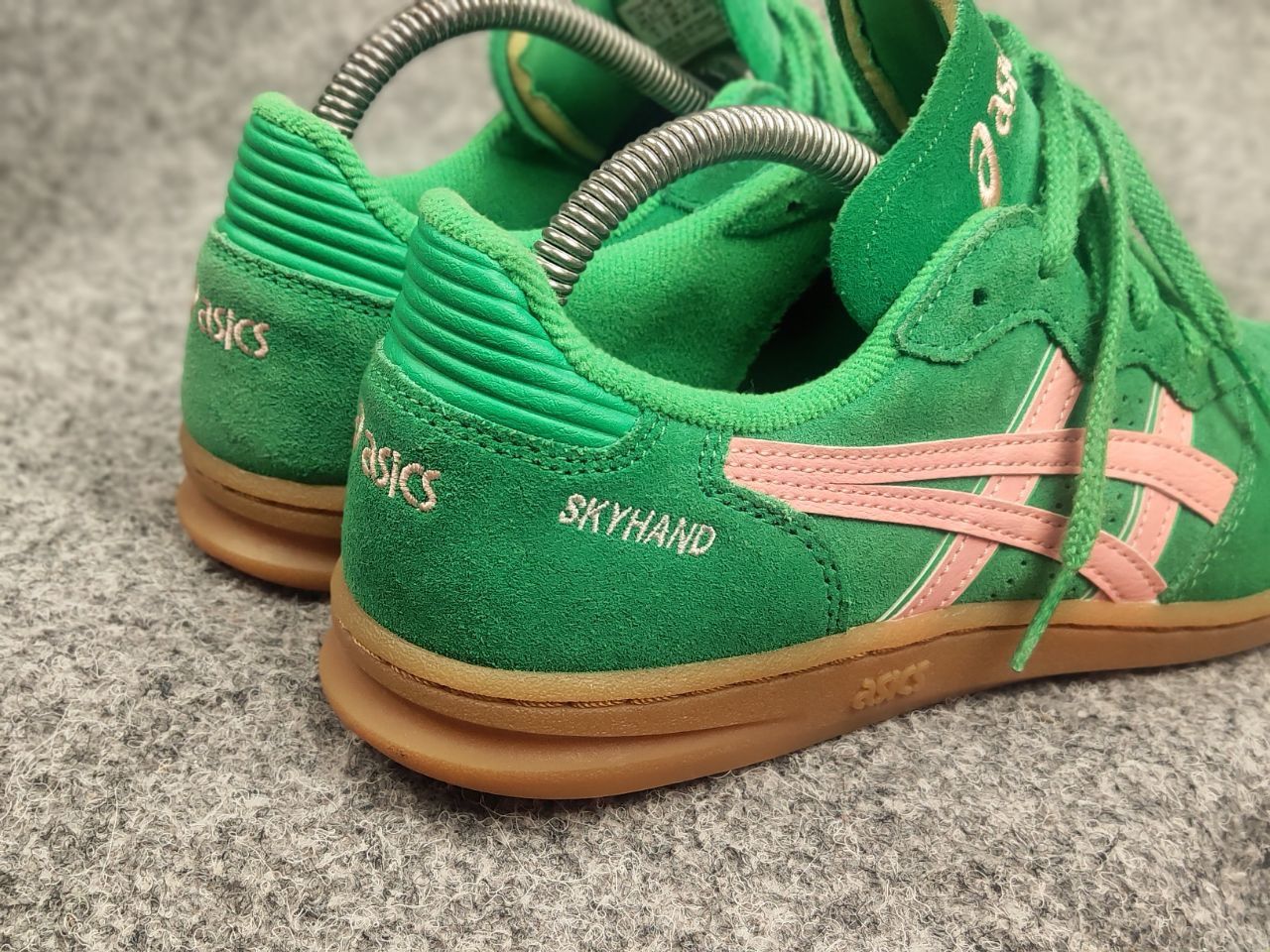 Asics Asics Skyhand OG Cilantro Grapefruit Sneakers Y2K Style Size US 6 / EU 39 - 19 Thumbnail