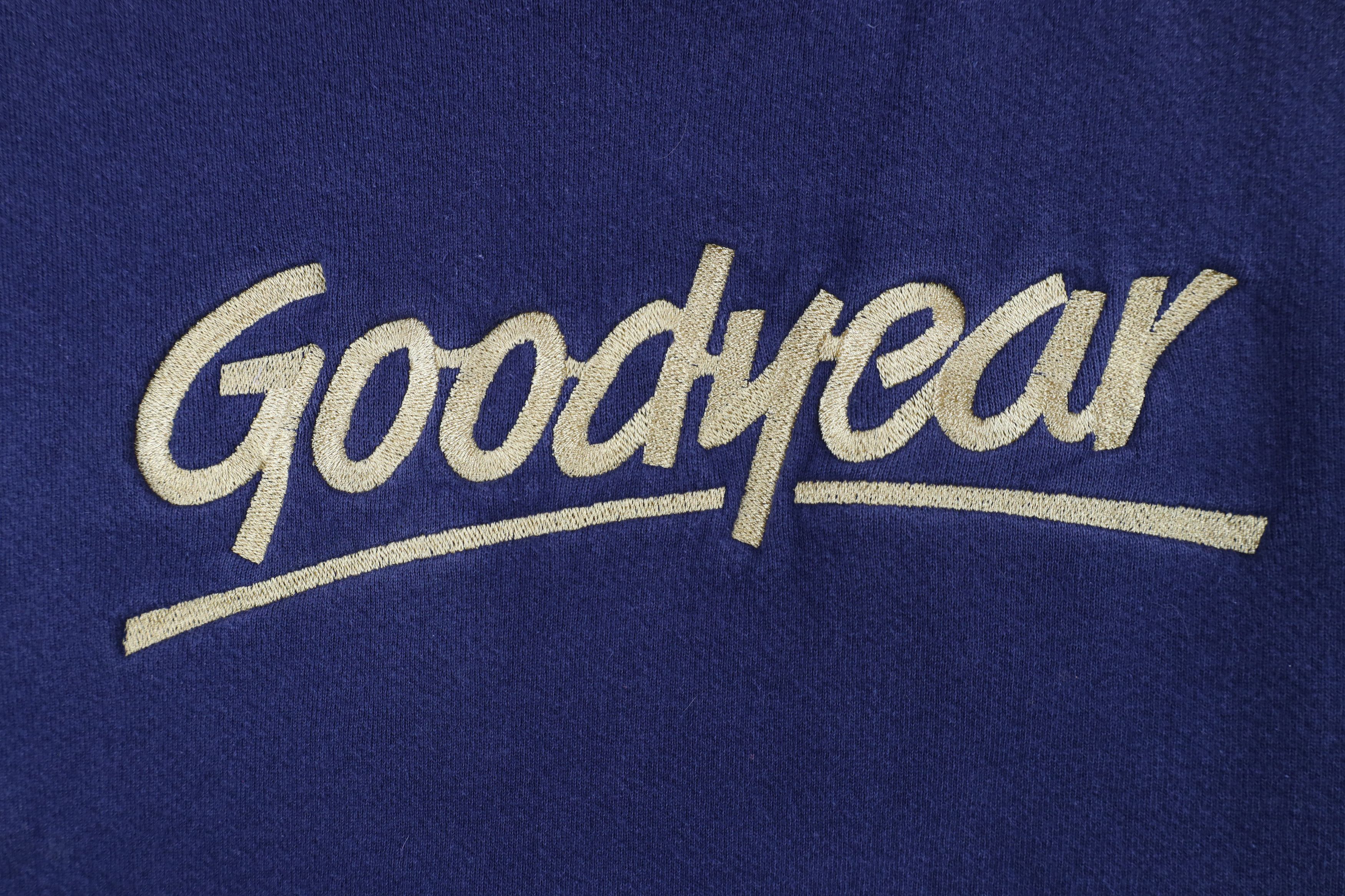 Vintage Vintage 90s Out Goodyear Tires Heavyweight Sweatshirt USA Size US L / EU 52-54 / 3 - 4 Thumbnail