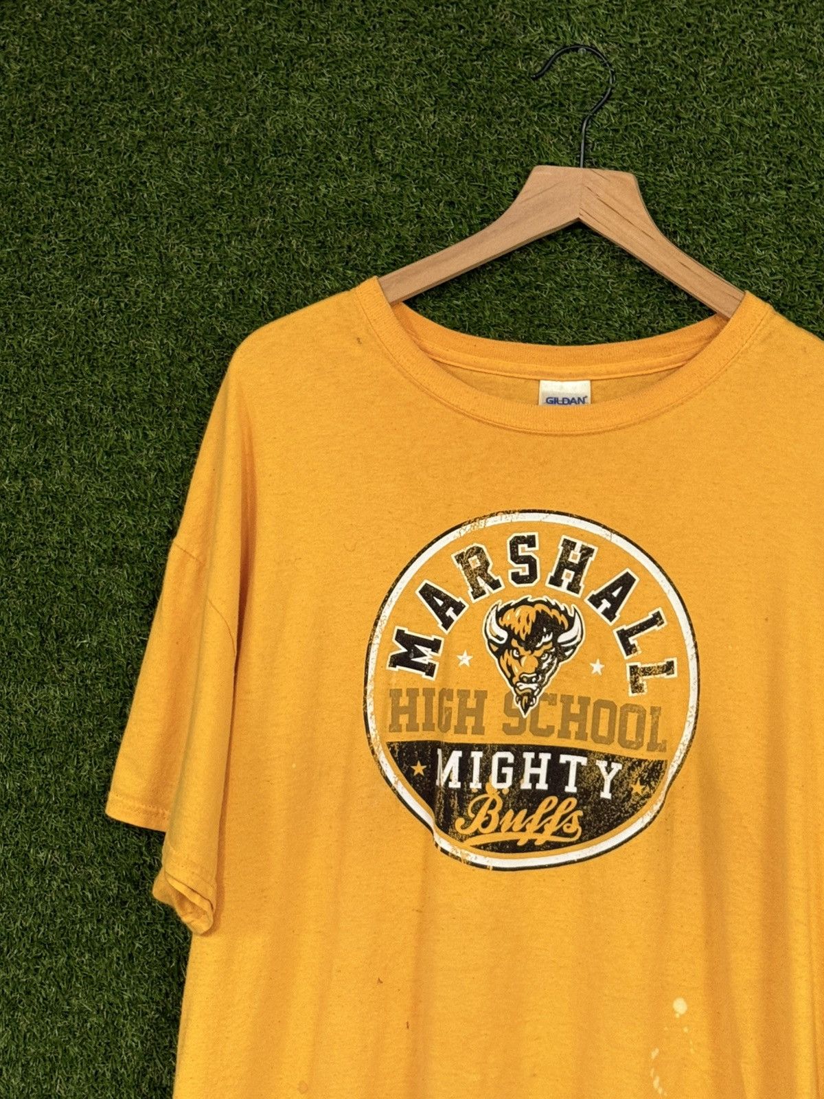 Gildan Vintage Y2K Buffalo Marshall High School Yellow T Shirt XL Size US XL / EU 56 / 4 - 2 Thumbnail