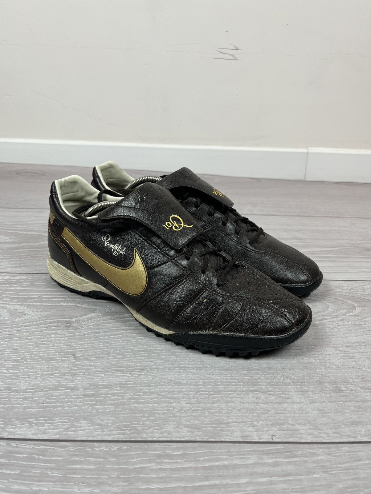 Nike Nike Tiempo 2007 Ronaldinho Vintage Soccer Shoes Size US 12 / EU 45 - 4 Thumbnail