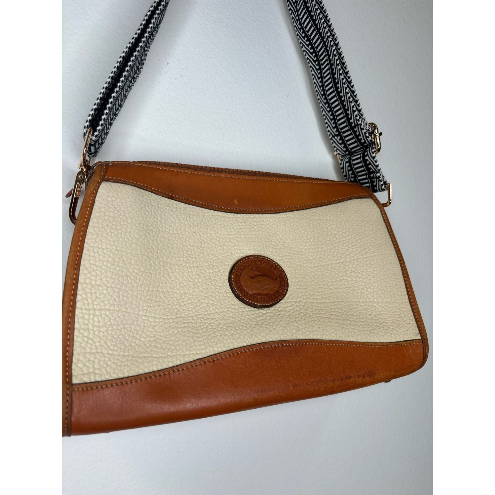 Dooney & Bourke Dooney Bourke Beige with Brown Trim Size ONE SIZE - 3 Thumbnail