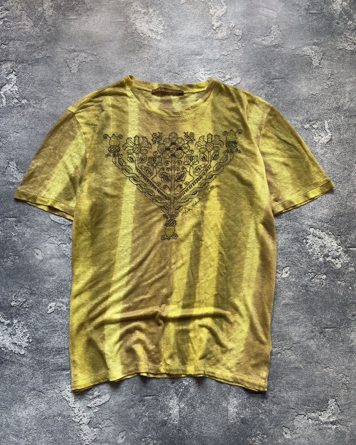 Roberto Cavalli Vintage CLASS Roberto Cavalli Y2K Embroidered Gradient Tee Size XXL / US 16-18 / IT 52-54 - 1 Thumbnail
