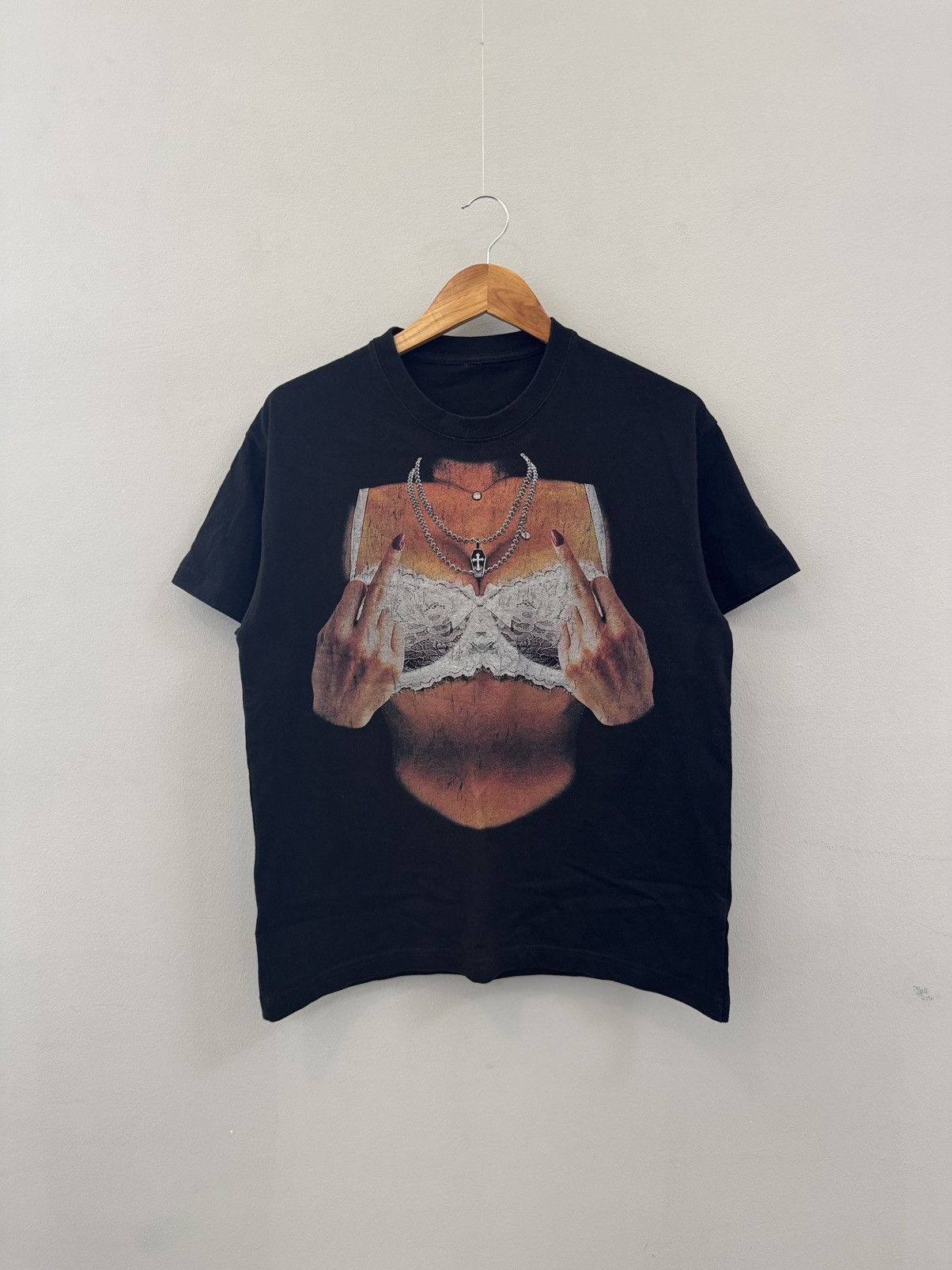 Vintage Womans Body Tee Shirt boobs Size US M / EU 48-50 / 2 - 1 Thumbnail