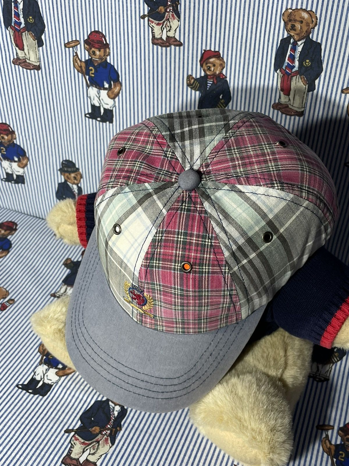 Tommy Hilfiger × Vintage Cap Tommy Hilfiger Lion Crest OG Vintage 90’s Size ONE SIZE - 11 Thumbnail