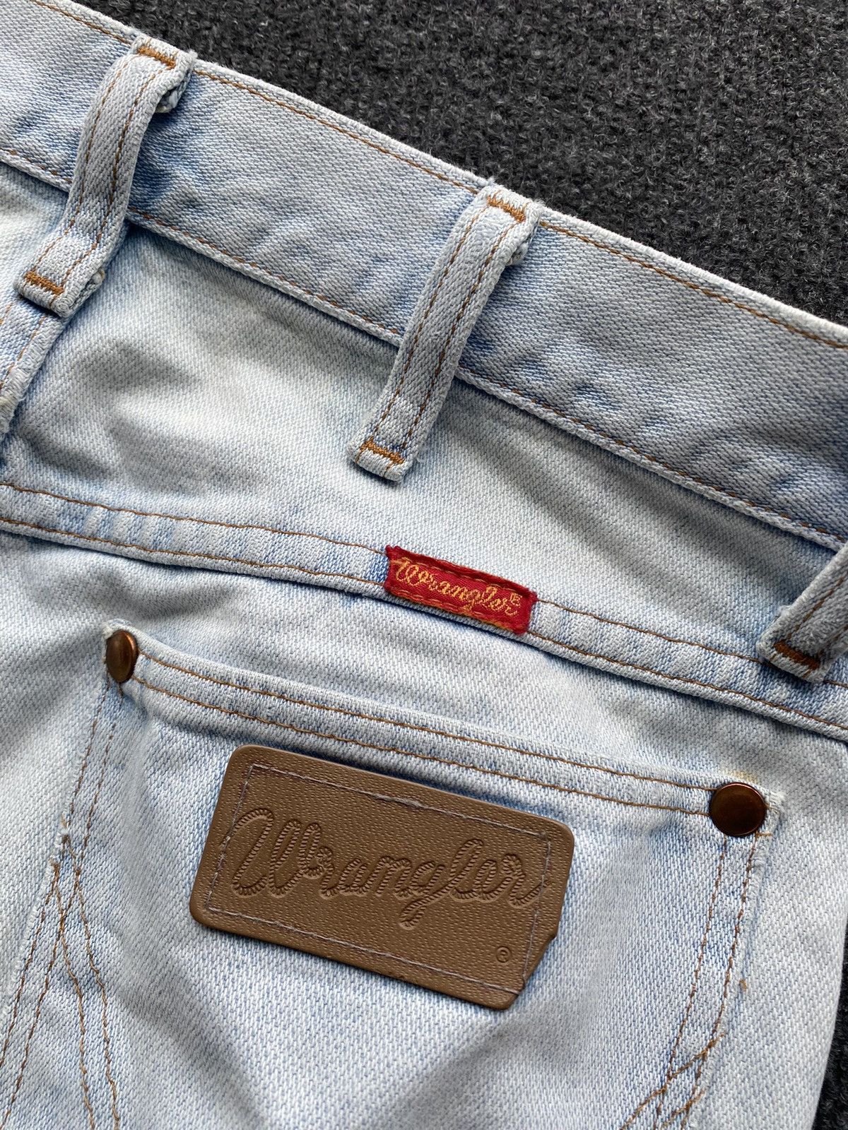 Wrangler 🔥Wrangler Vntg 80s Stone light blue washed distressed jeans Size 28" / US 6 / IT 42 - 14 Thumbnail