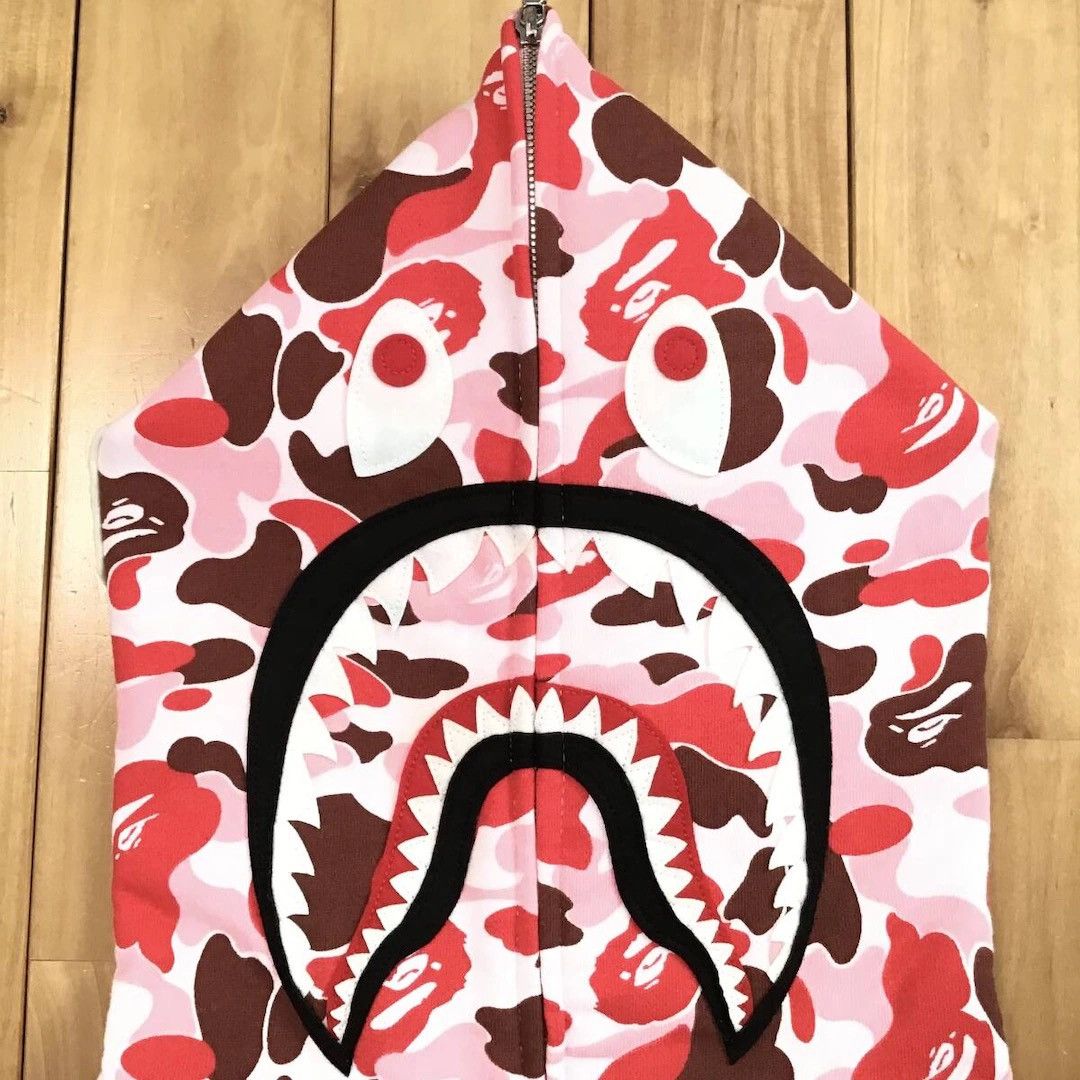 Bape 2008 🔥Hiroshima store camo🔥 BAPE shark full zip hoodie NIGO Size US XL / EU 56 / 4 - 3 Thumbnail