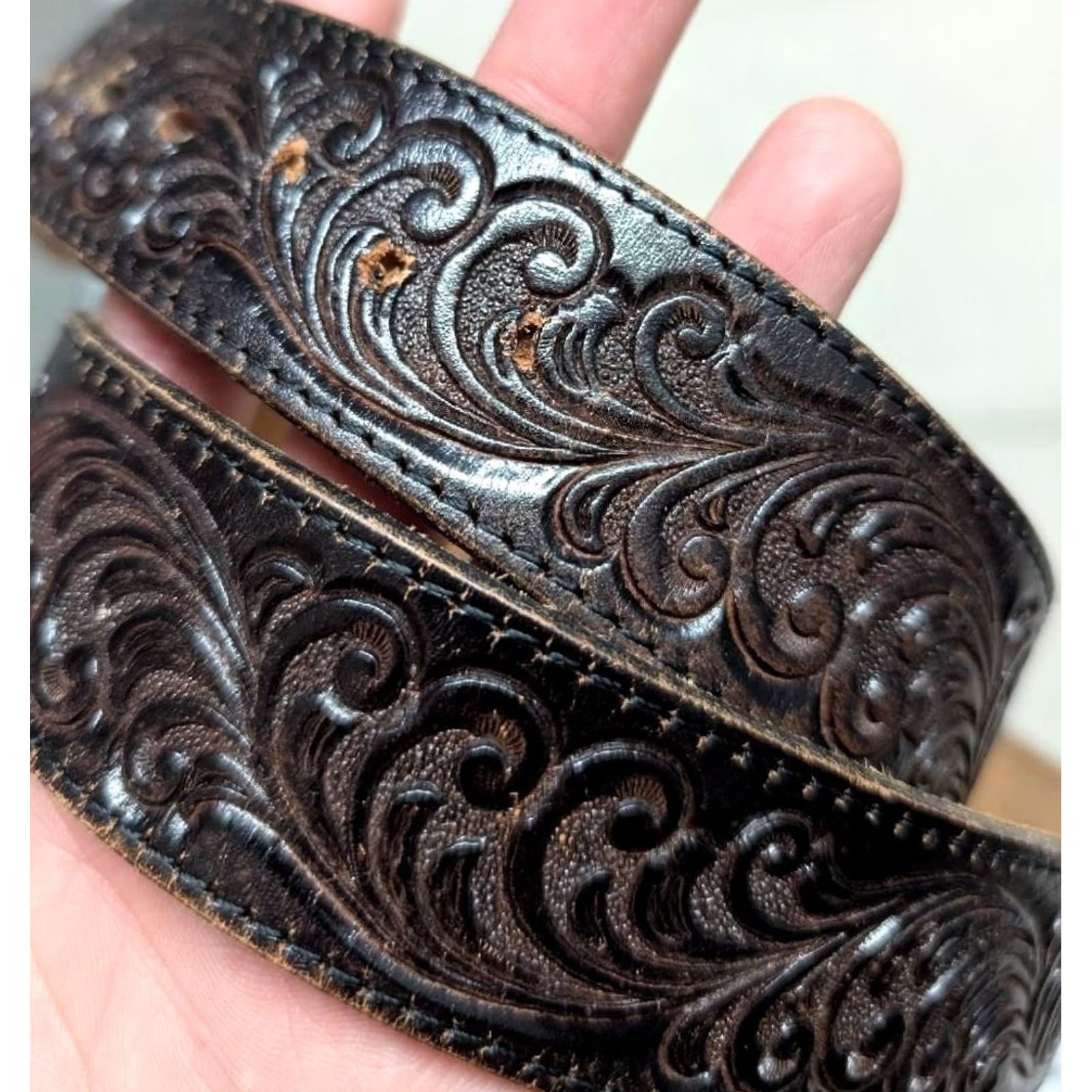Vintage VINTAGE Justin USA MADE TOOLED belt 32 brown leather Western Mens belt Size 32 - 2 Thumbnail