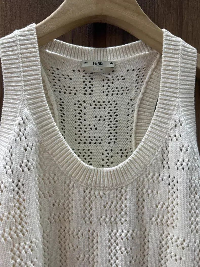 Fendi Fendi Ivory Openwork Knit Vest Size XXS / US 00 / IT 34 - 3 Thumbnail