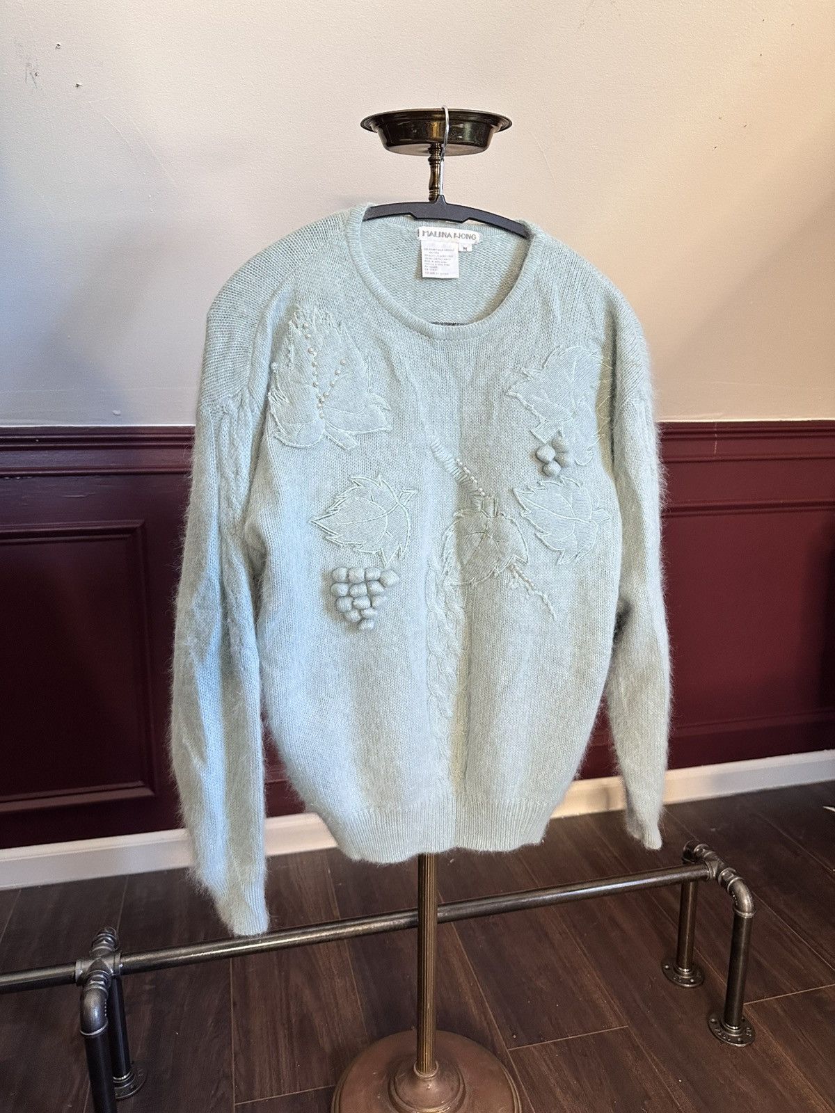 Other 3D knit ANGORA rabbit hair pearl leaf patch vintage sweater Size M / US 6-8 / IT 42-44 - 1 Thumbnail
