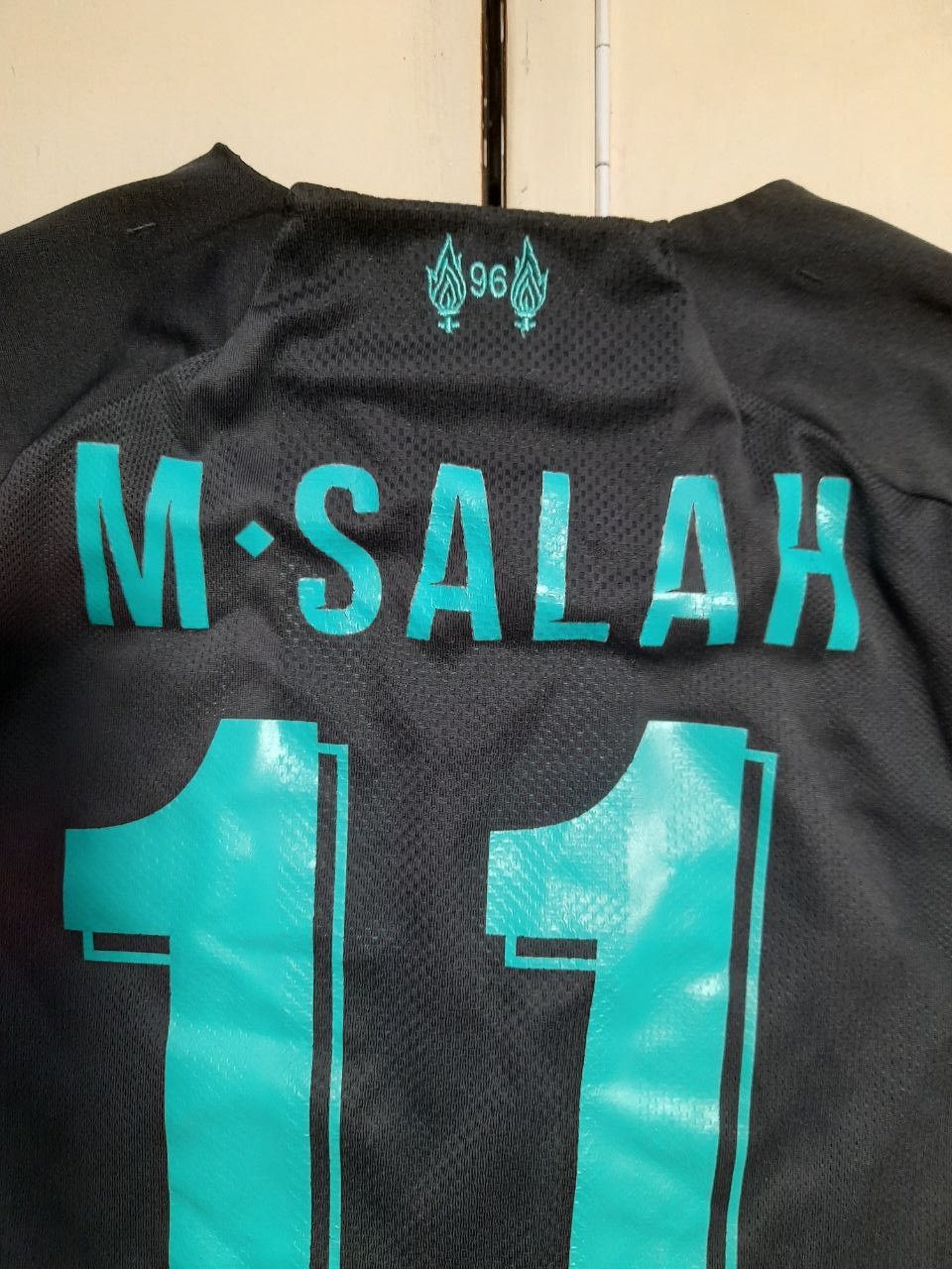 New Balance New Balance Liverpool Kit 11 M.Salah 2019-20 kids size M Size US XXS / EU 40 - 10 Thumbnail