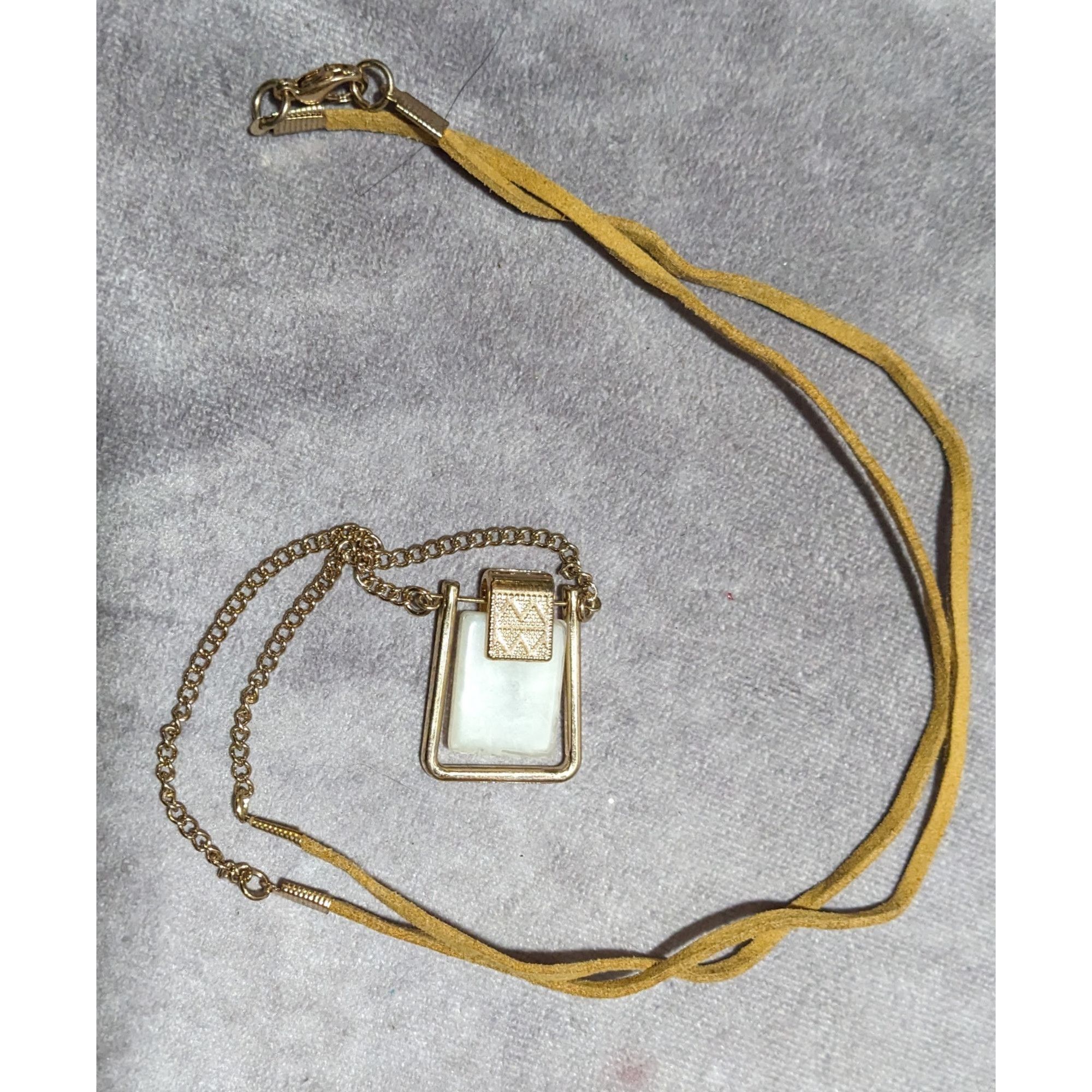 Other Unique Stone Swivel Gold Suede Pendant Necklace Size ONE SIZE - 8 Thumbnail