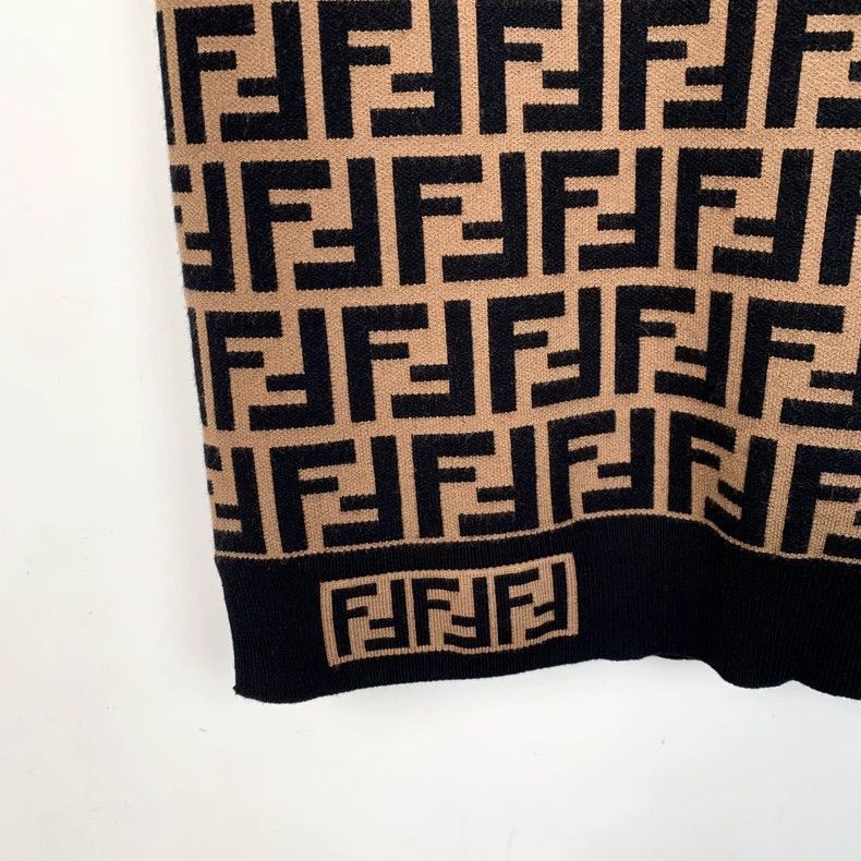 Fendi Fendi Logo Pattern Knit Short Sleeve Top Size US XS / EU 42 / 0 - 4 Thumbnail