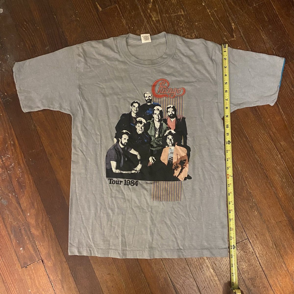 Band Tees × Vintage VINTAGE GRAIL 1984 CHICAGO BAND TOUR VERY RARE SIZE LG Size US L / EU 52-54 / 3 - 1 Thumbnail
