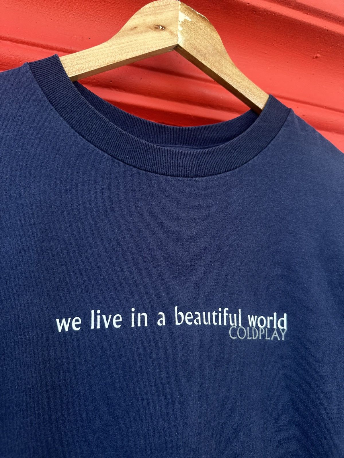 Band Tees Vintage 2000 Coldplay We Live In A Beautiful World Tee Size US L / EU 52-54 / 3 - 2 Thumbnail