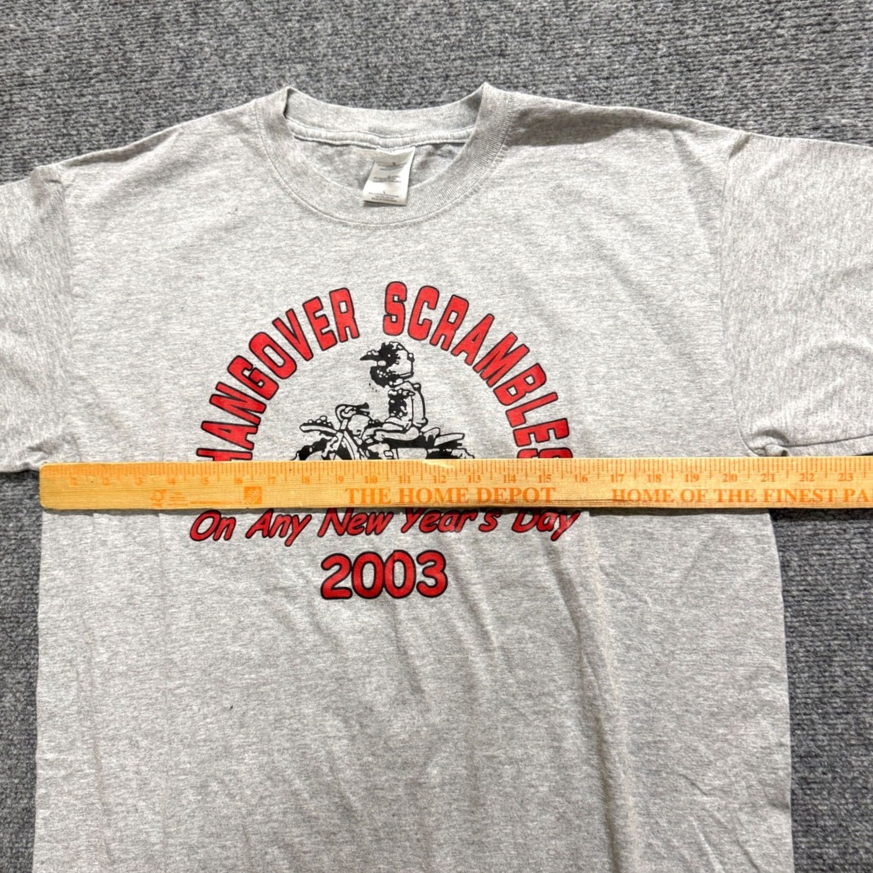 Vintage VINTAGE Hangover Scramble T-shirt Mens L Grey Y2K 90s Gildan Ultra Blend Shirt Men's Large Grey 90s Vintage Scramble T-shirt Mens L Grey Size US L / EU 52-54 / 3 - 4 Thumbnail