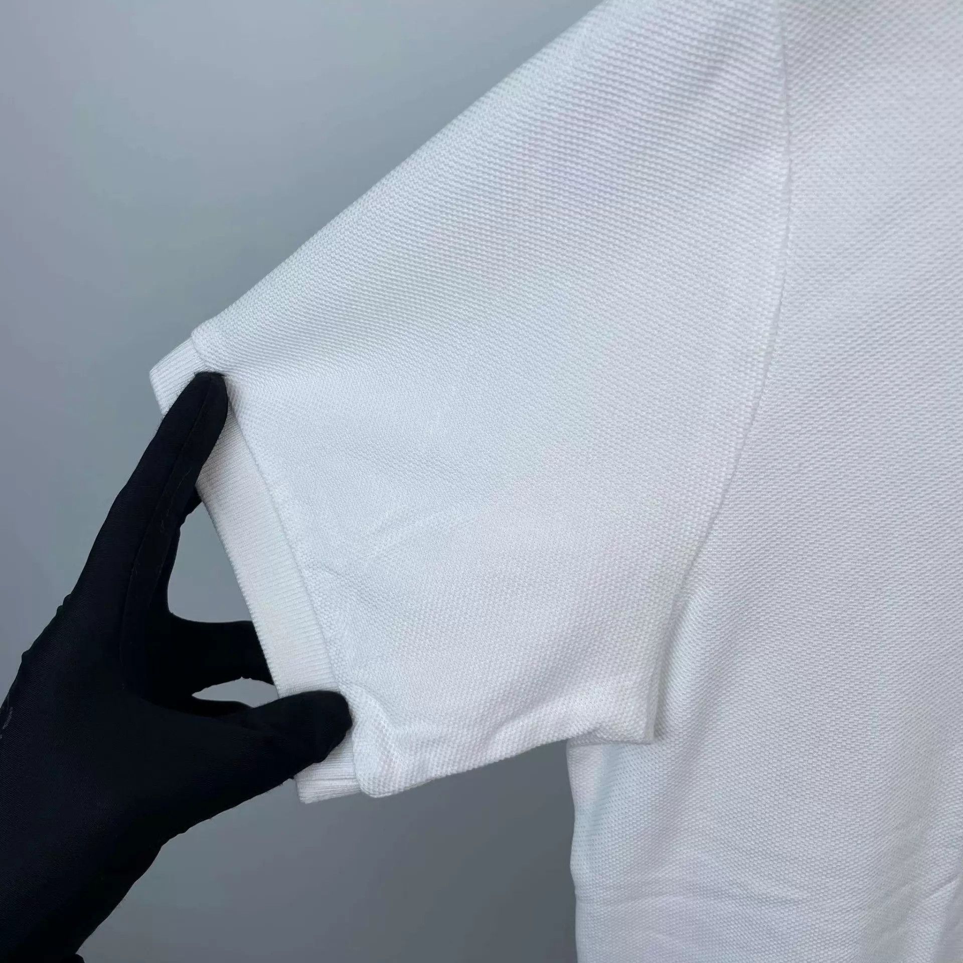 Burberry Burberry Logo White Short Sleeve T-Shirt XS Size US XS / EU 42 / 0 - 9 Thumbnail