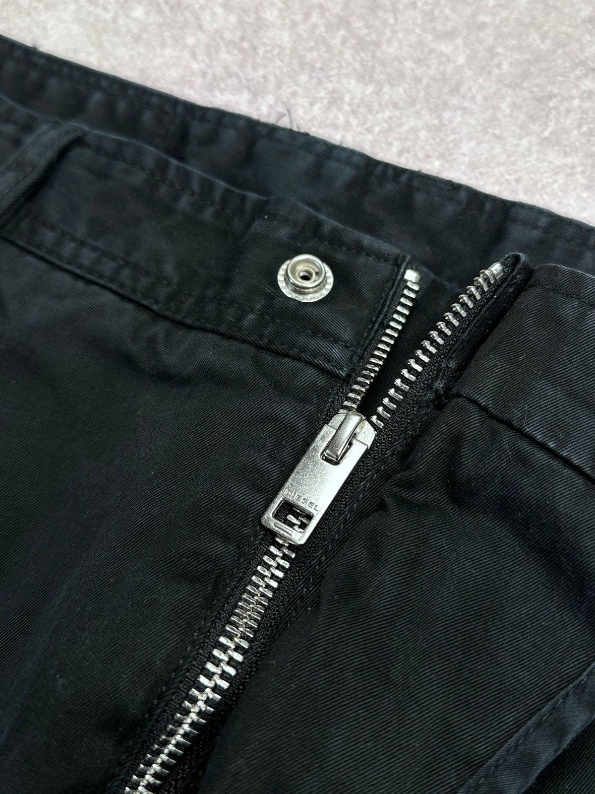 Diesel Vintage Diesel Y2K Grunge Cargo Pants 29 Size US 29 - 6 Thumbnail
