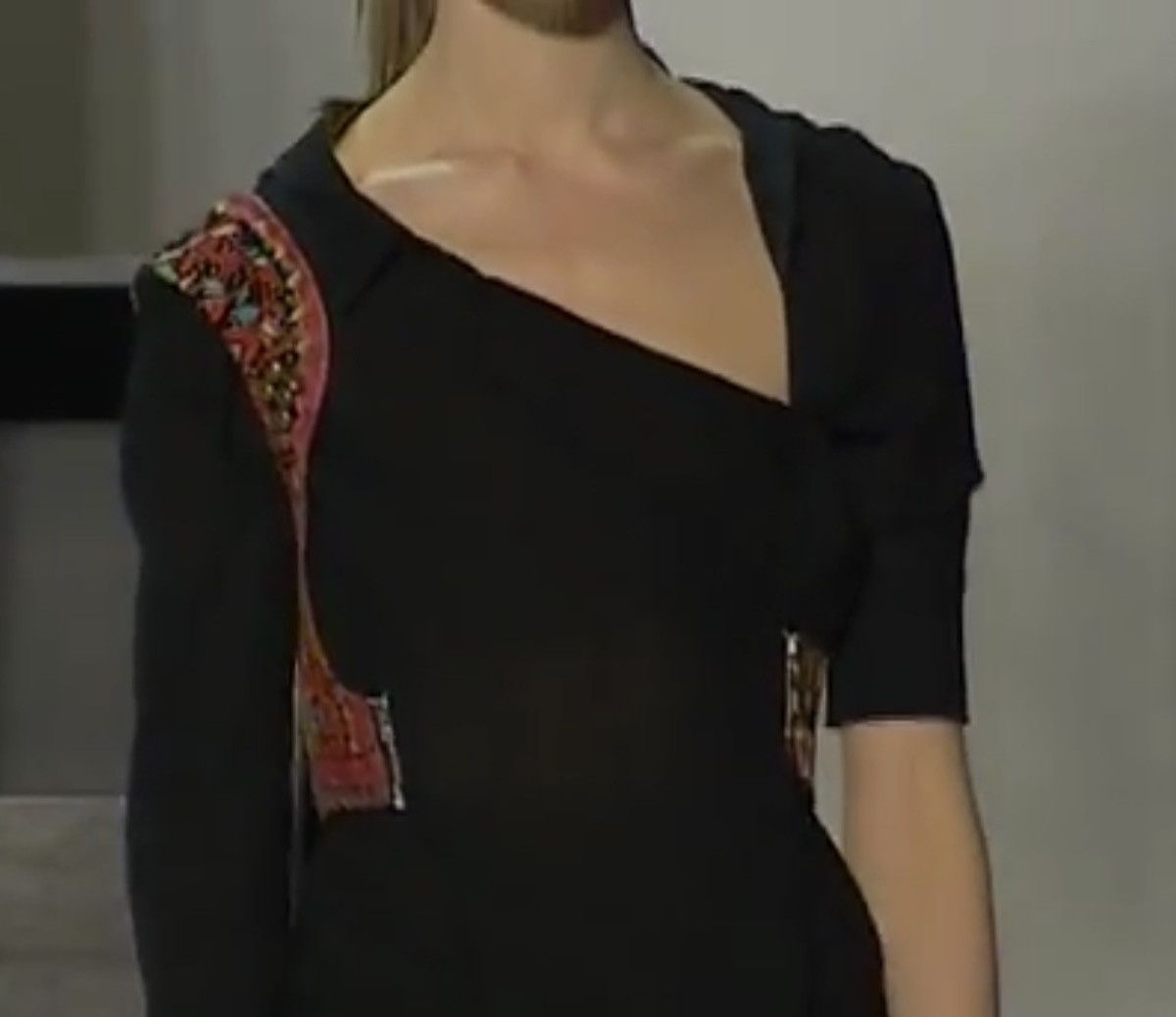 Hussein Chalayan 2003 Hussien Chalayan Asymmetrical Shirt Runway 10 Size M / US 6-8 / IT 42-44 - 16 Thumbnail