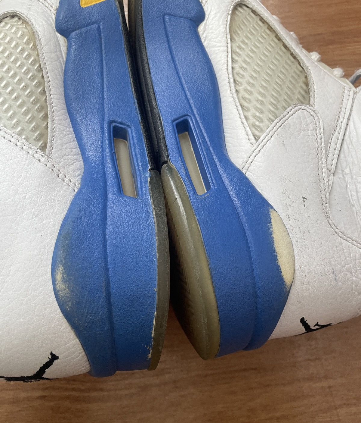 Jordan Brand Nike Air Jordan 5 Retro 2013 Laney Size US 9,5 136027-189 Size US 9.5 / EU 42-43 - 15 Thumbnail