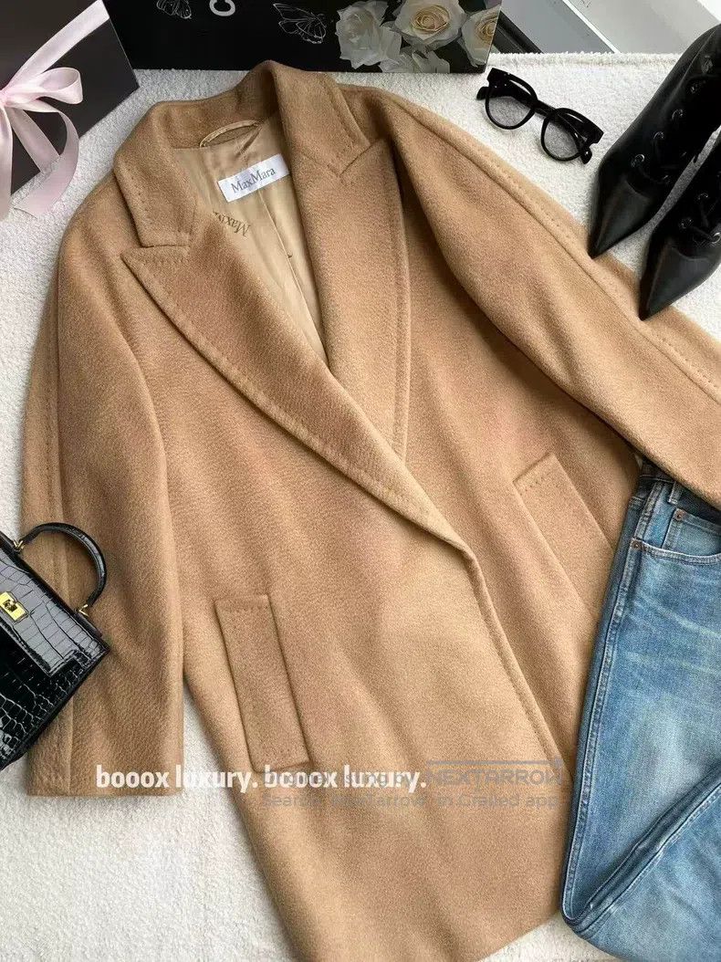 Max Mara Max Mara Camel fur classic camel color coat Size XS / US 0-2 / IT 36-38 - 1 Thumbnail