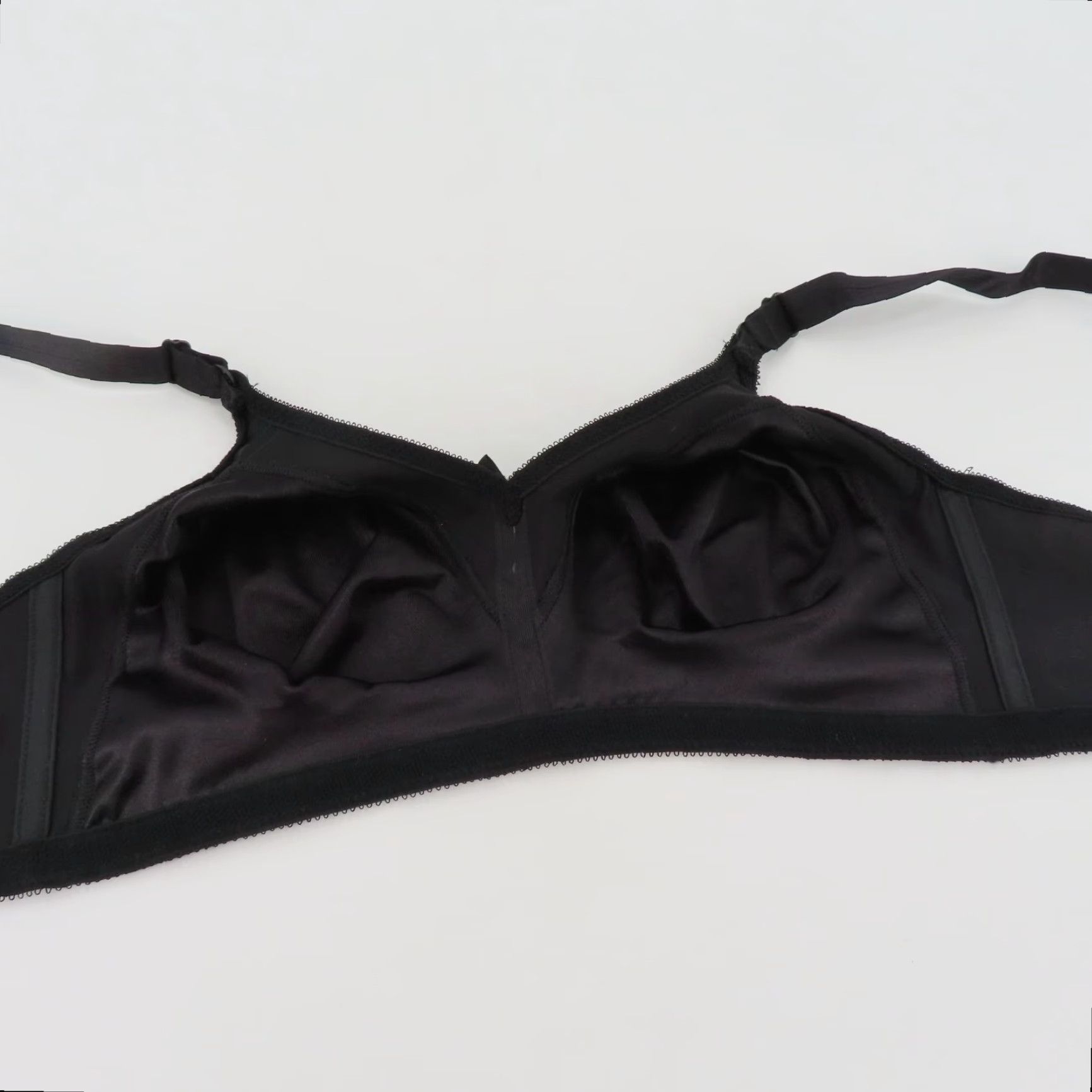 Vintage Bali Bra 38D Black Wireless Unlined Double Support 3820 T-Shirt Style Women Size ONE SIZE - 7 Thumbnail