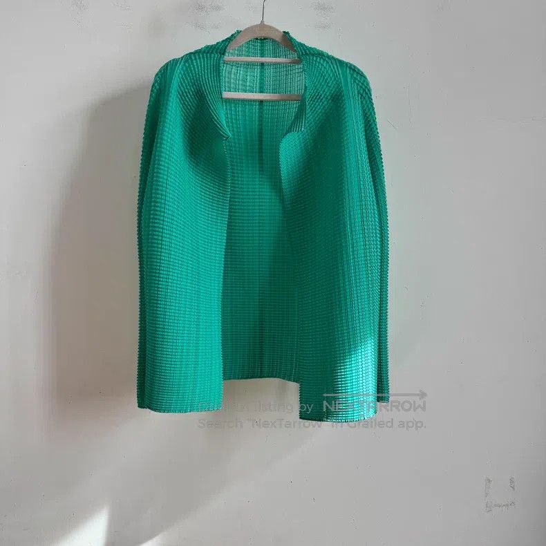 Issey Miyake Issey Miyake Green Coat Size S / US 4 / IT 40 - 1 Thumbnail