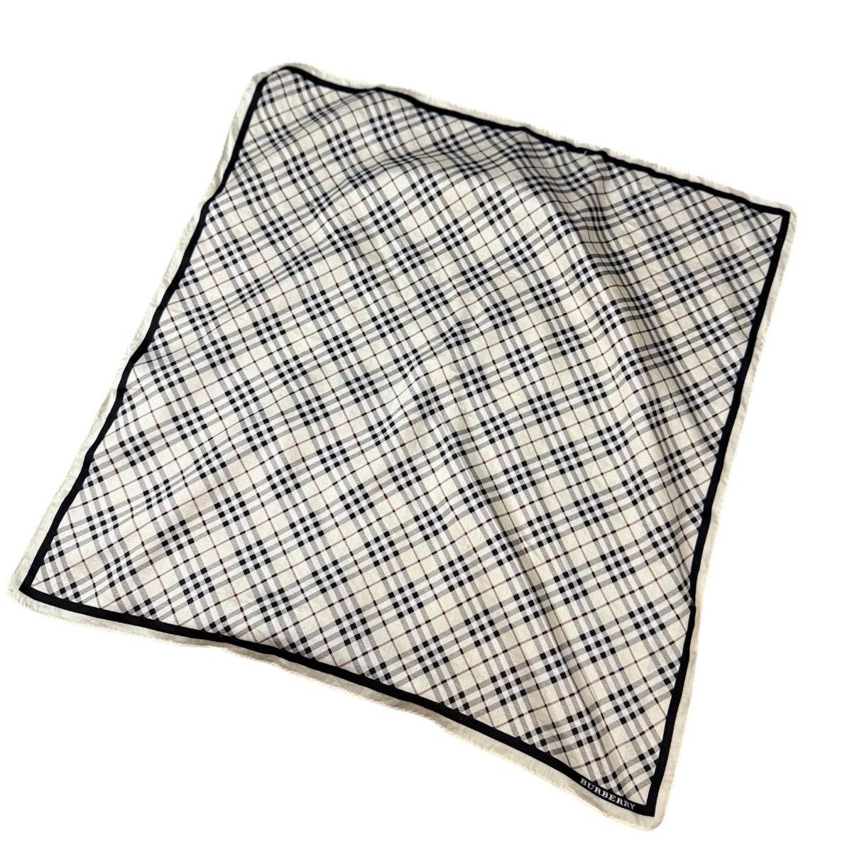 Burberry 🔥Handkerchief | Neckerchief | Bandana | Pocket-square | Size ONE SIZE - 3 Thumbnail