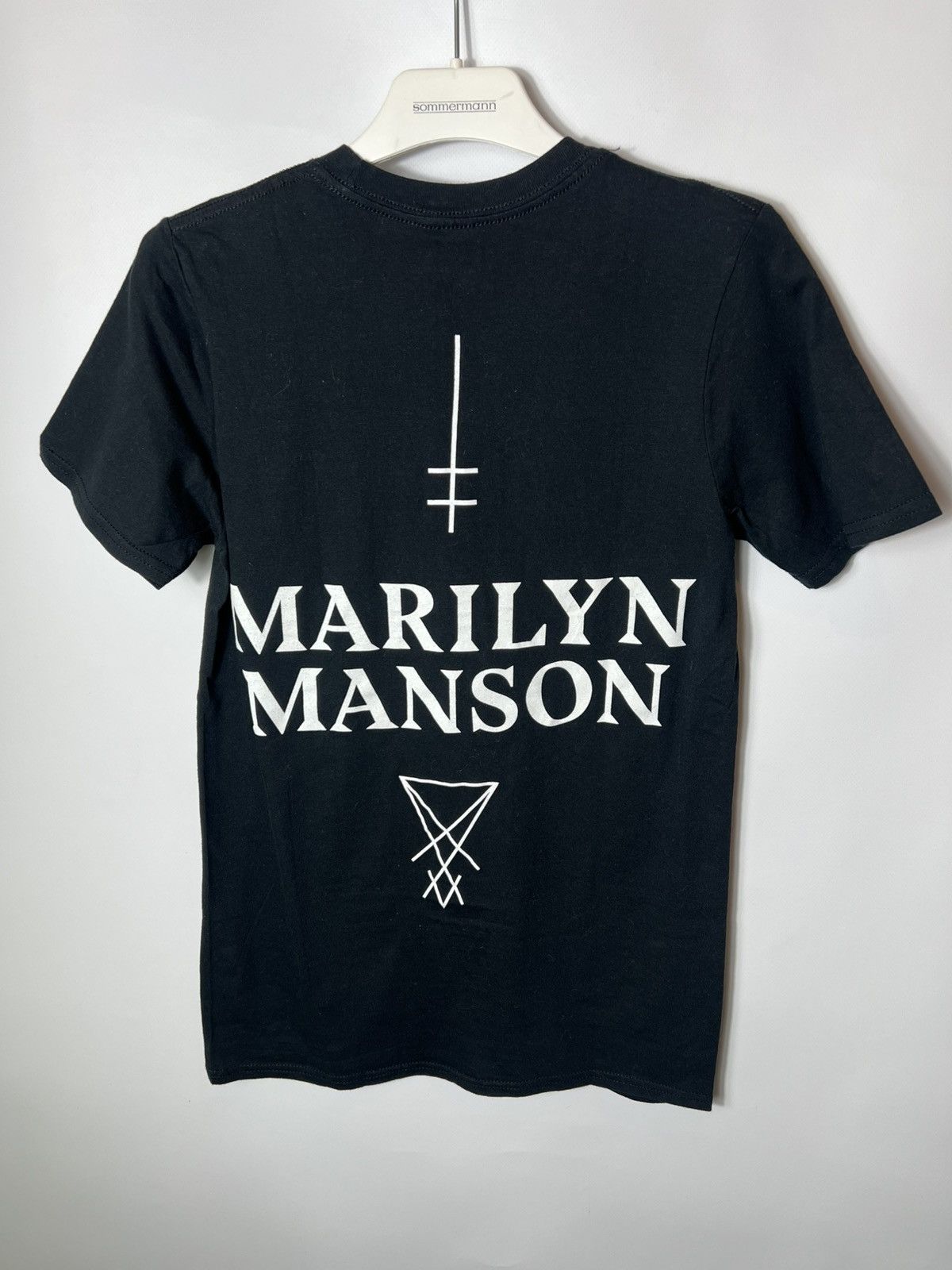 Band Tees Vintage streetwear band Rock Tour Marilyn Manson Gun T-shirt Size US S / EU 44-46 / 1 - 4 Thumbnail
