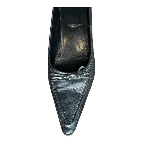 Stuart Weitzman STUART Weitzman Black Grey Pumps 2” Heeled Shoes Bow Size 9M Size US 9 / IT 39 - 1 Thumbnail