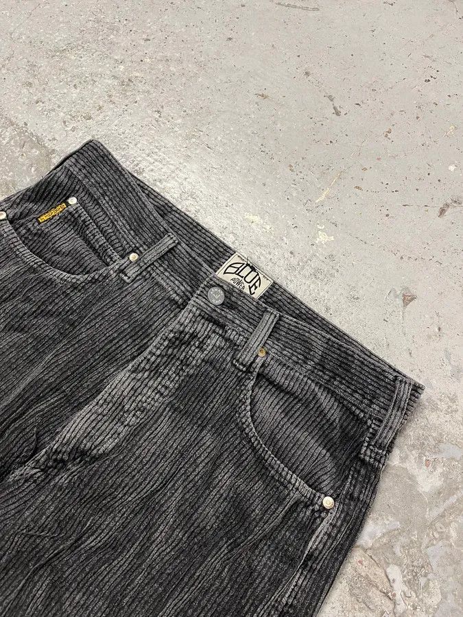 Armani 2000s Armani Grey Corduroy Pants Size US 32 / EU 48 - 6 Thumbnail
