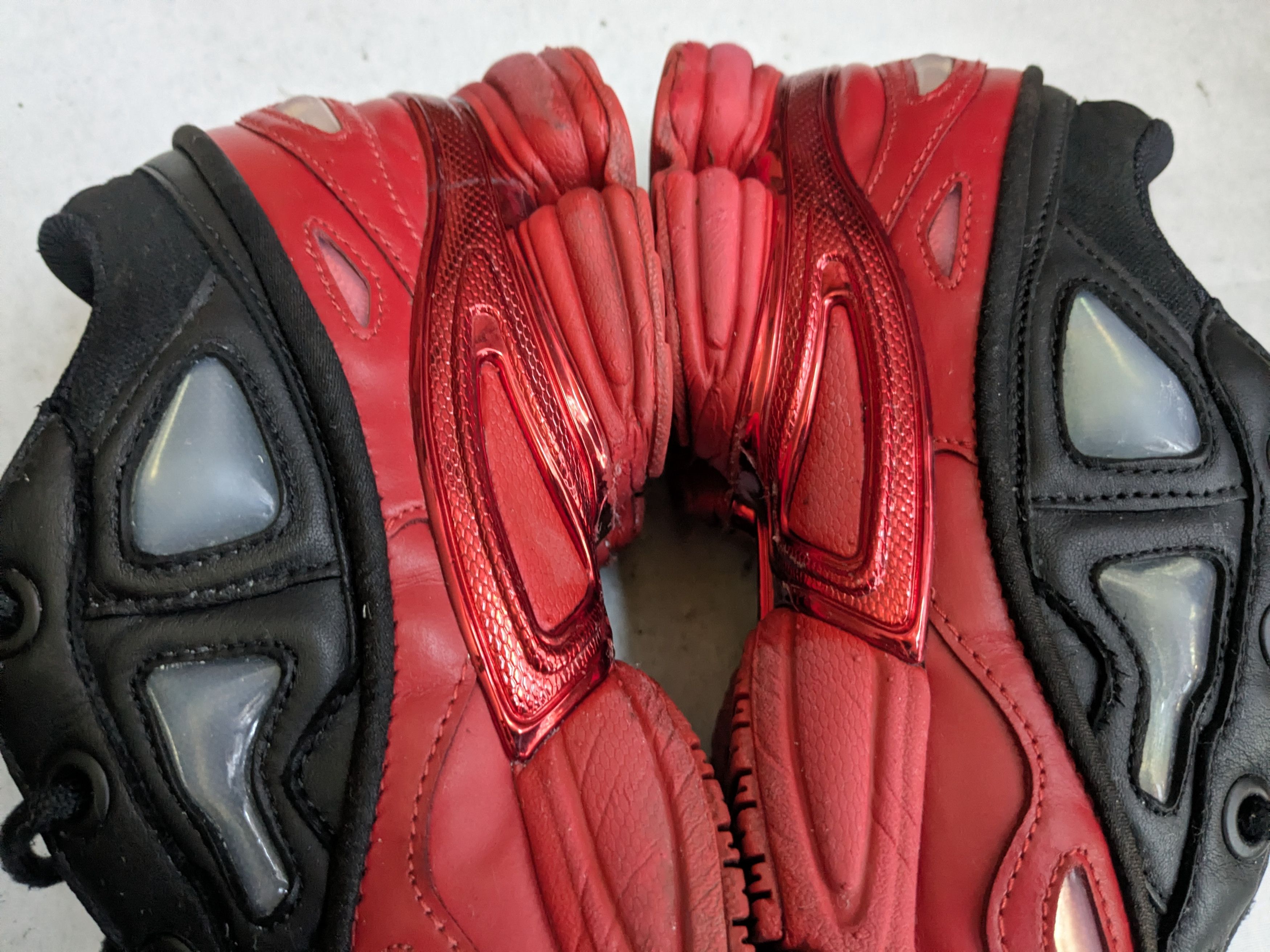 Raf Simons Adidas Raf Simons Ozweego 3 Black Scarlet Red DA8775 9.5 Size US 9.5 / EU 42-43 - 14 Thumbnail
